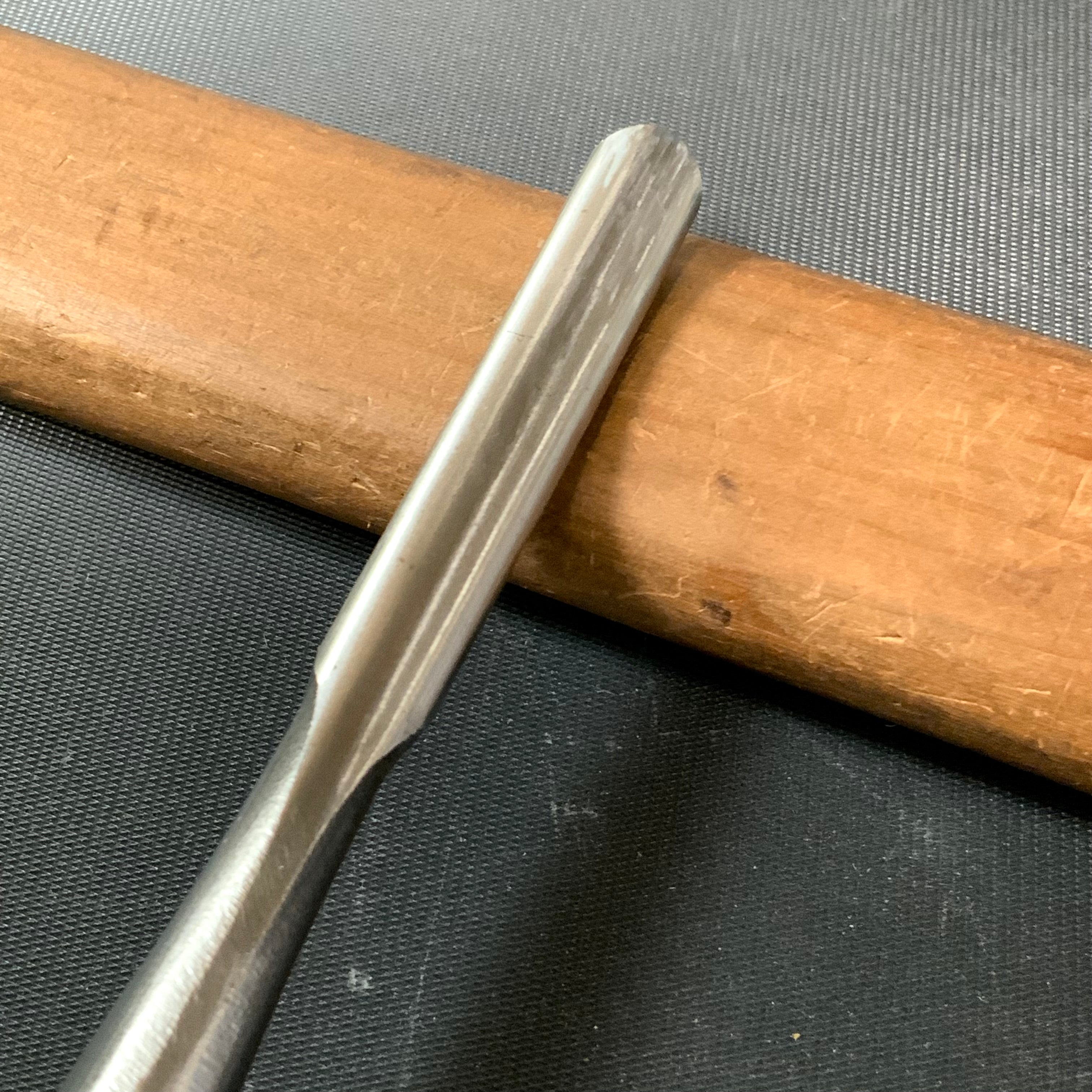 Tasai  Sotomaru chisels with blue steel      /      田斎作 磨き仕上げ 外丸鑿 15mm