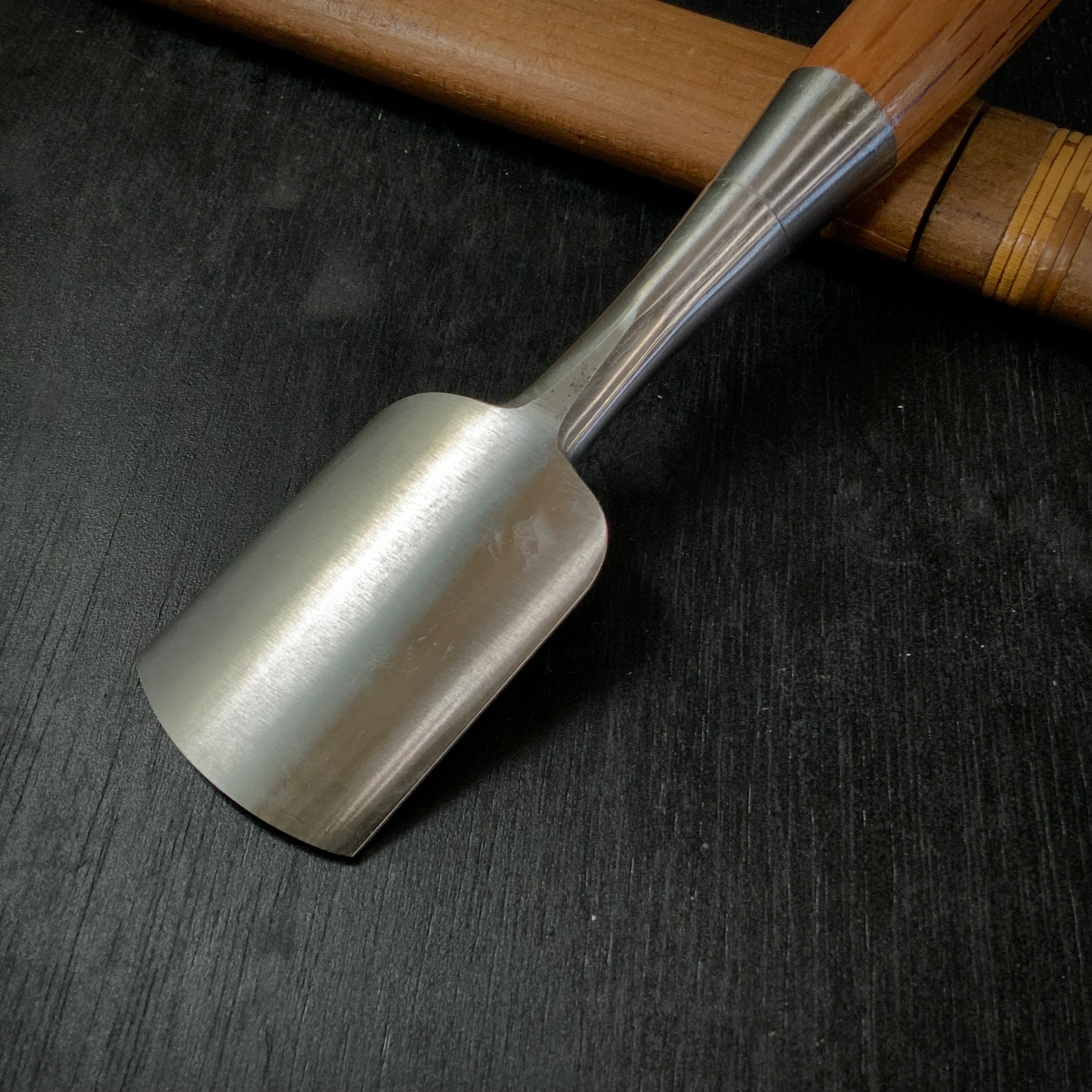 Old Stock Kuniaki Soto maru chisels with white steel     掘出し物 國明 外丸組鑿 42mm
