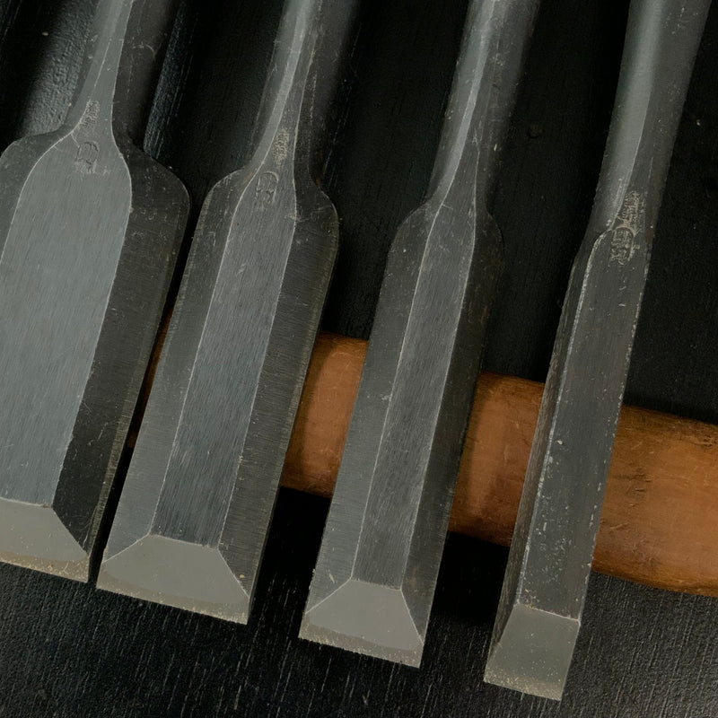 Sukemaru  Timber chisels set by Usui Yoshio with Red oak handle  四代助丸 碓氷淑郎 叩鑿 赤樫柄 5本組