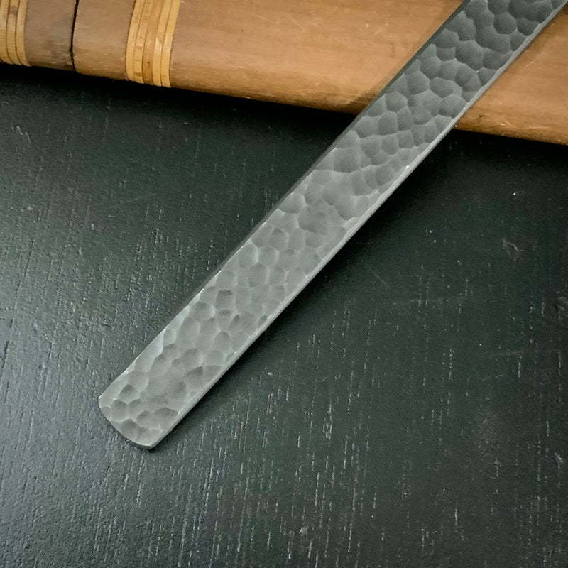 Yoshihide Sakamitsu Tsuchime Kensaki Knives with White (Steel acute angle) 吉秀 三代坂光作 剣先小刀   槌目仕上 鋭角