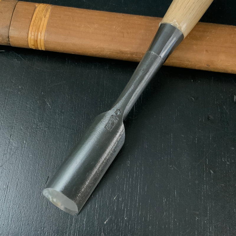 Tasai carving chisel (Uchimaru) with Japanese White Oak   田斎作 木彫追入内丸鑿 白樫柄 24mm uchimaru