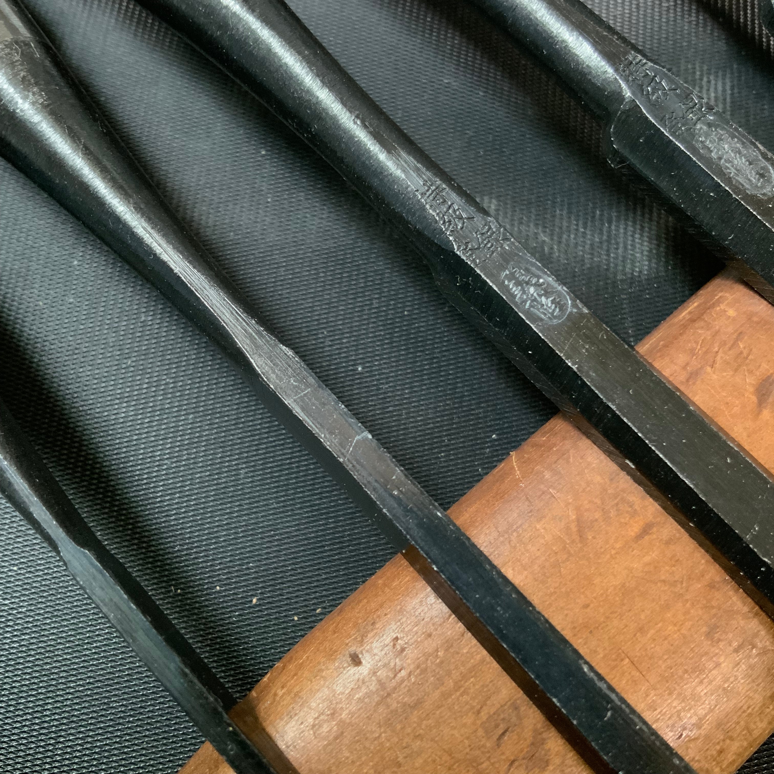 Yoshitaka Bench chisels set (Oirenomi)      /      義隆 追入組鑿  10本組