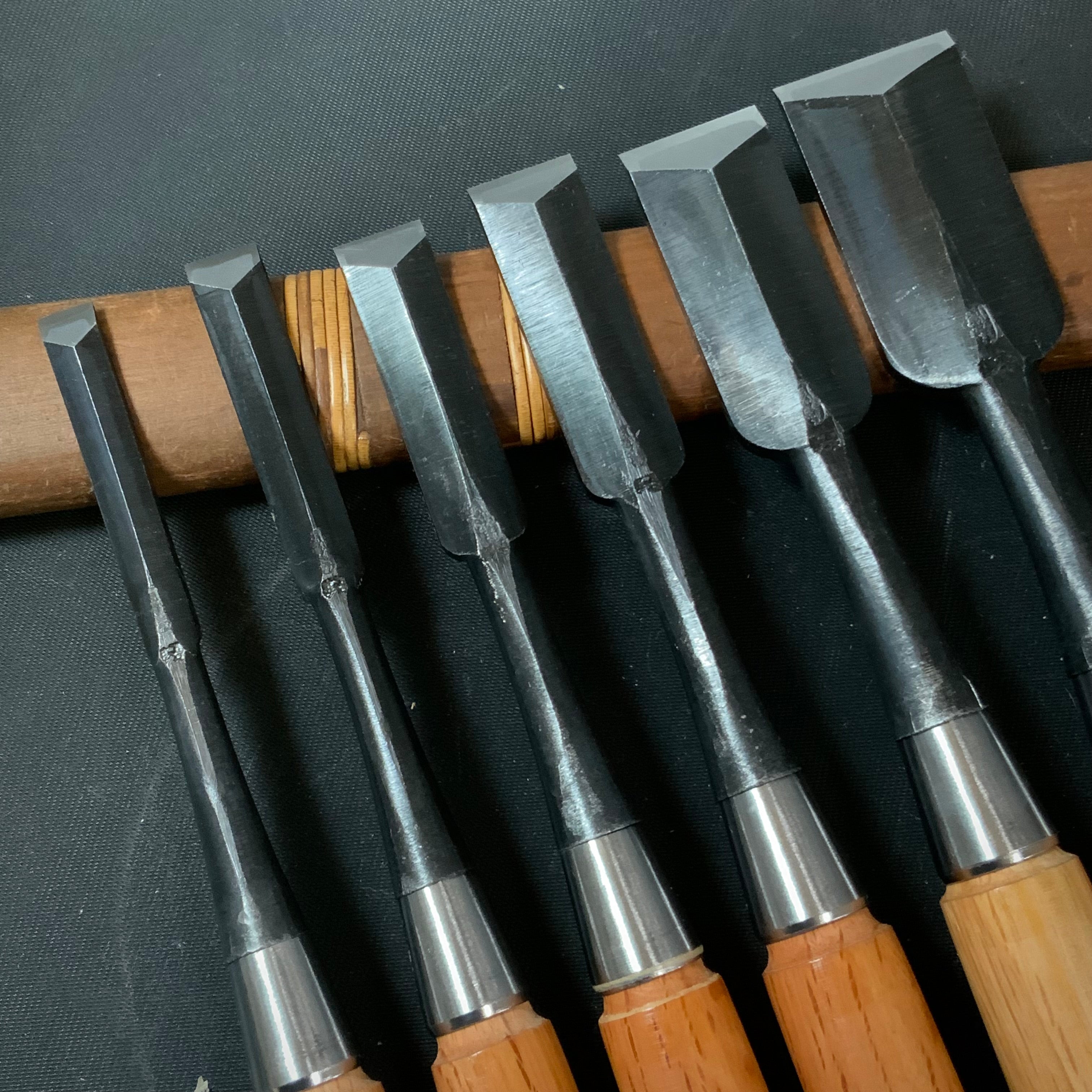 Yoshitaka Dovetail Bench chisels Shinogi Oirenomi each size 義隆