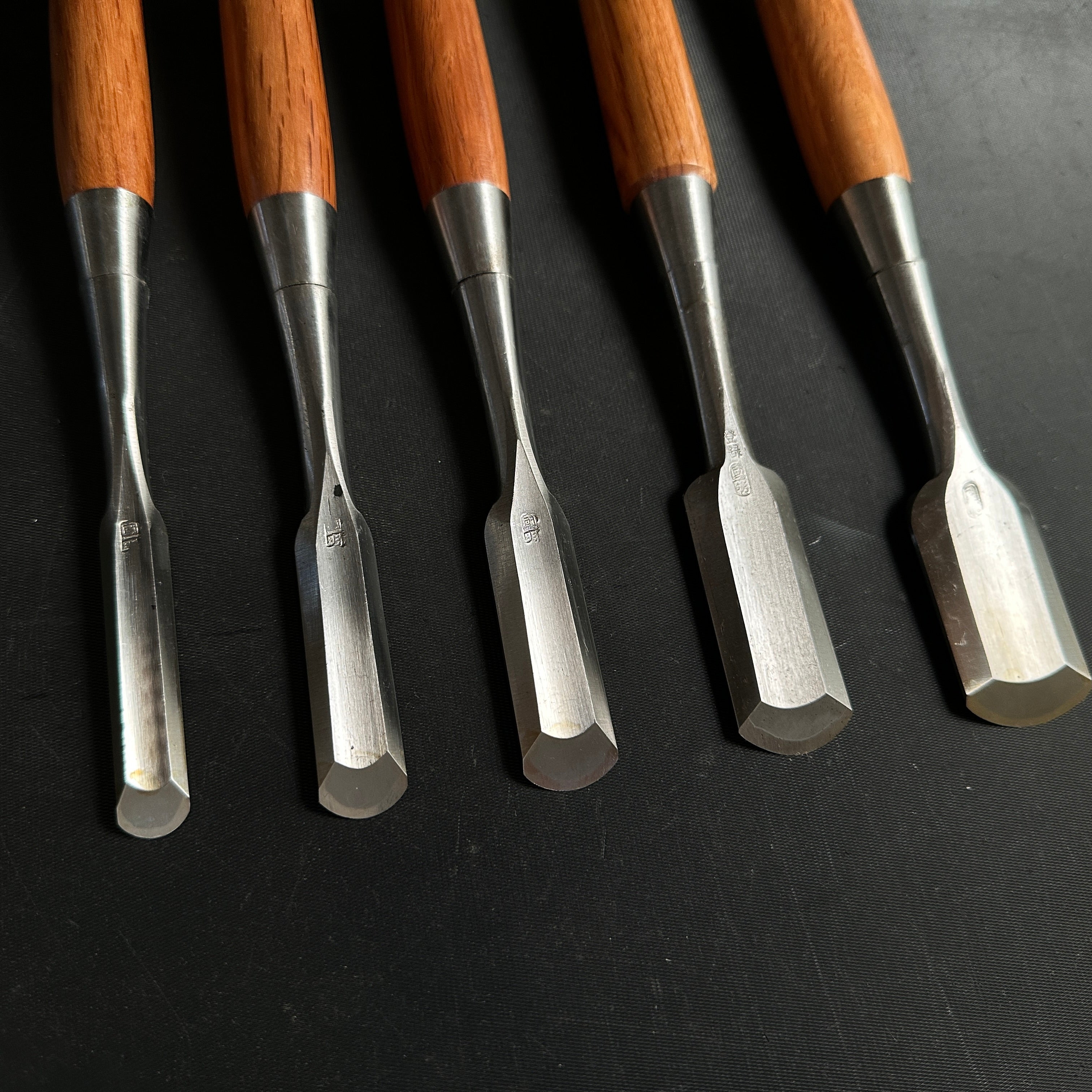 Kuniaki Soto maru chisels 5-piece set with white steel 掘出し物 國明 外丸組鑿 5本組