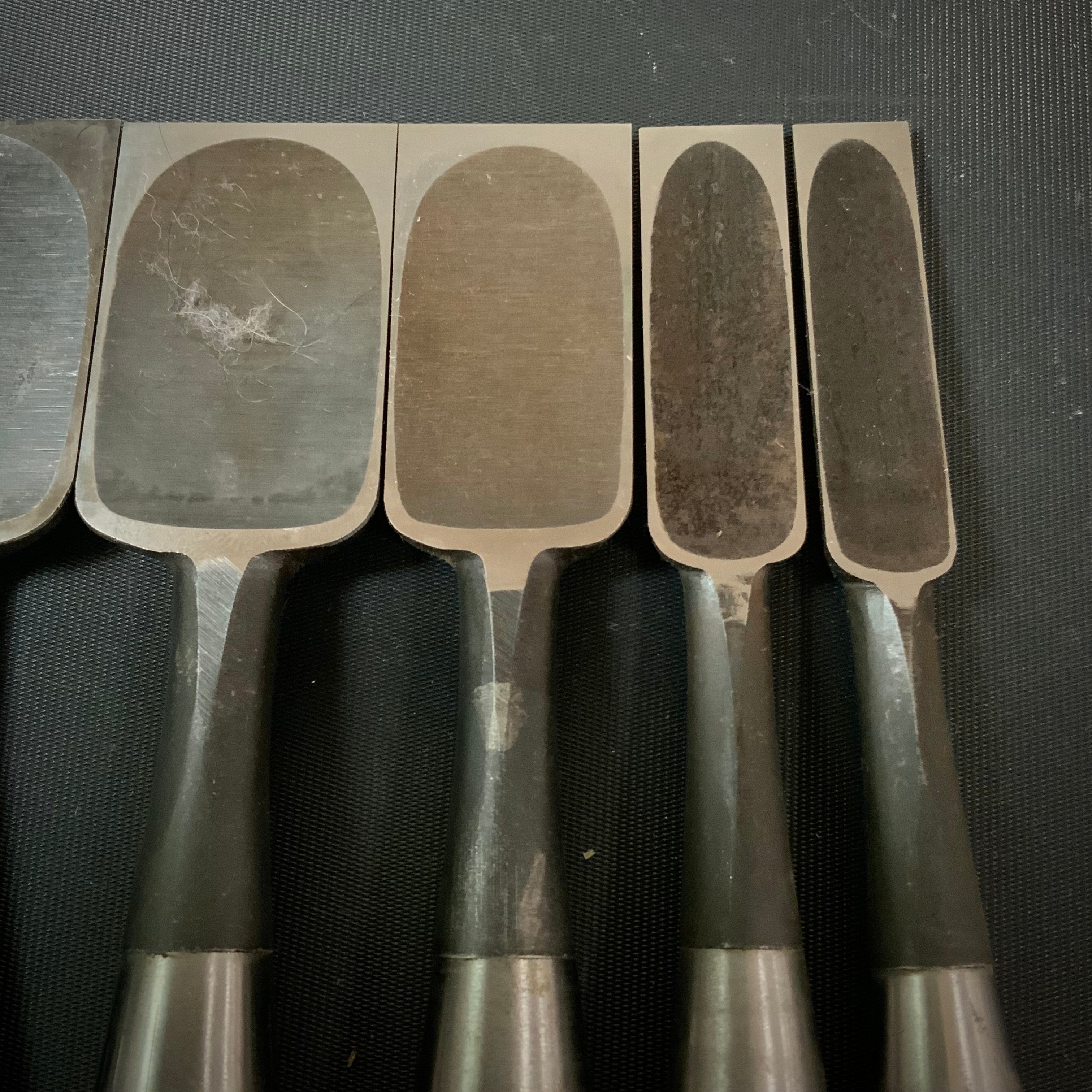 Koshitaka Bench chisels set with White Steel   越孝  追入鑿  5本組  Oiirenomi