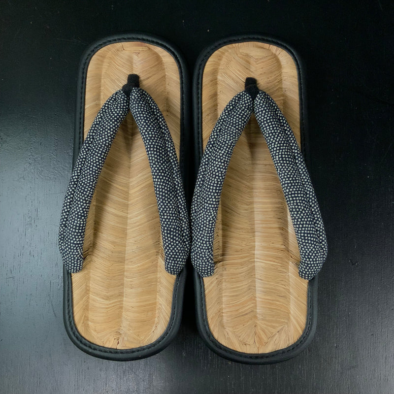 Hand-made Traditional Japanese  Bamboo Sandals Brown bamboo（CHIKUSUI） 竹粋 茶竹 草履 「ぞうり」手作り LL