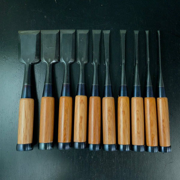 Kunitsuru bench chisels 10-piece set Blacksmith finish with white steel 掘出し物 國鶴 黒仕上 追入組鑿 10本組