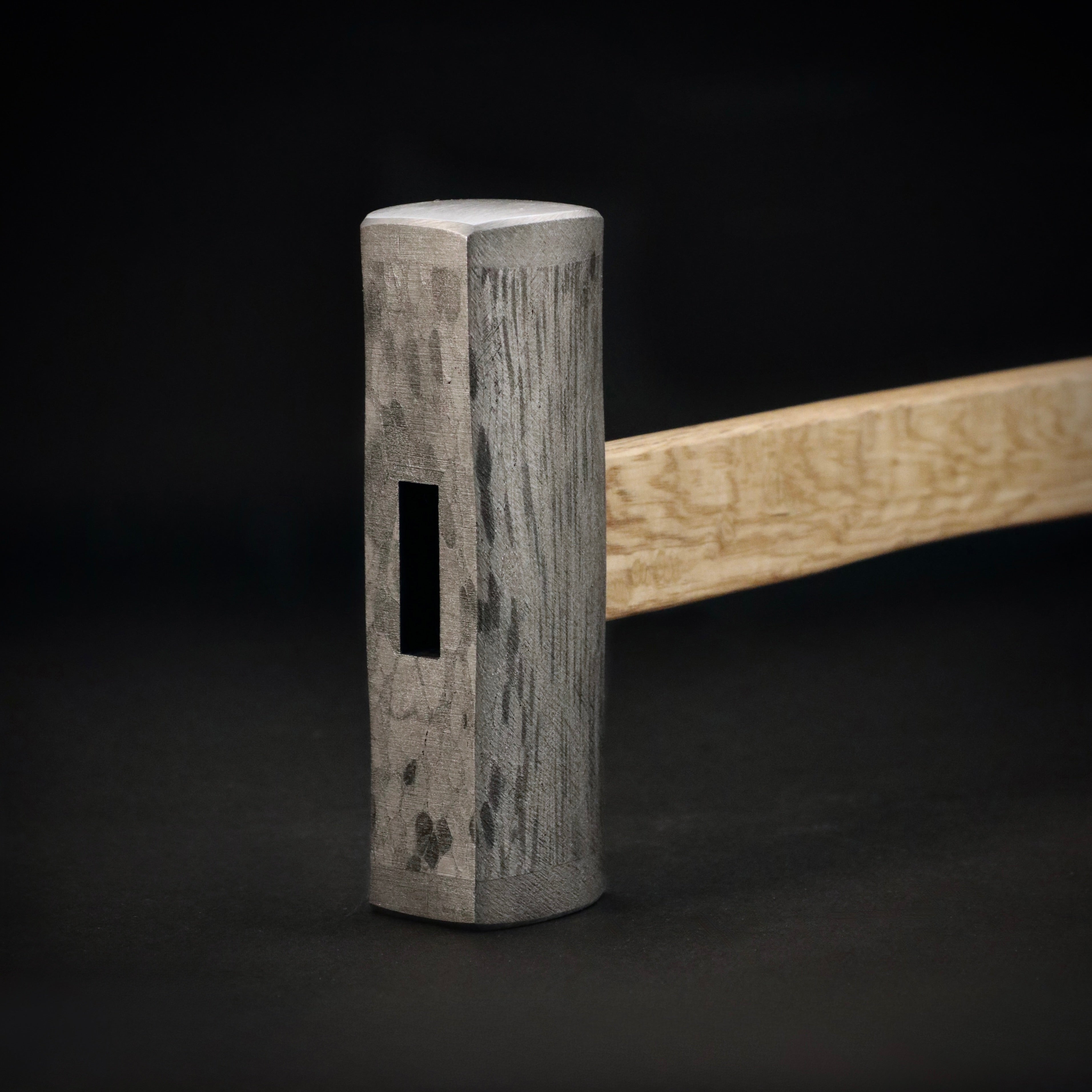 Sozen Square Hammers Damascus finish with Oak Handle 素全 四角玄翁 ダマスカス鋼 白樫柄入