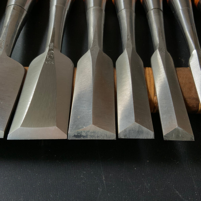 Old stock #7 Sukemaru 4th Wholesaler stamp High-Speed Steel Bench chisels set 掘出し物 四代助丸 問屋銘 ハイス鋼追入組鑿 Oirenomi