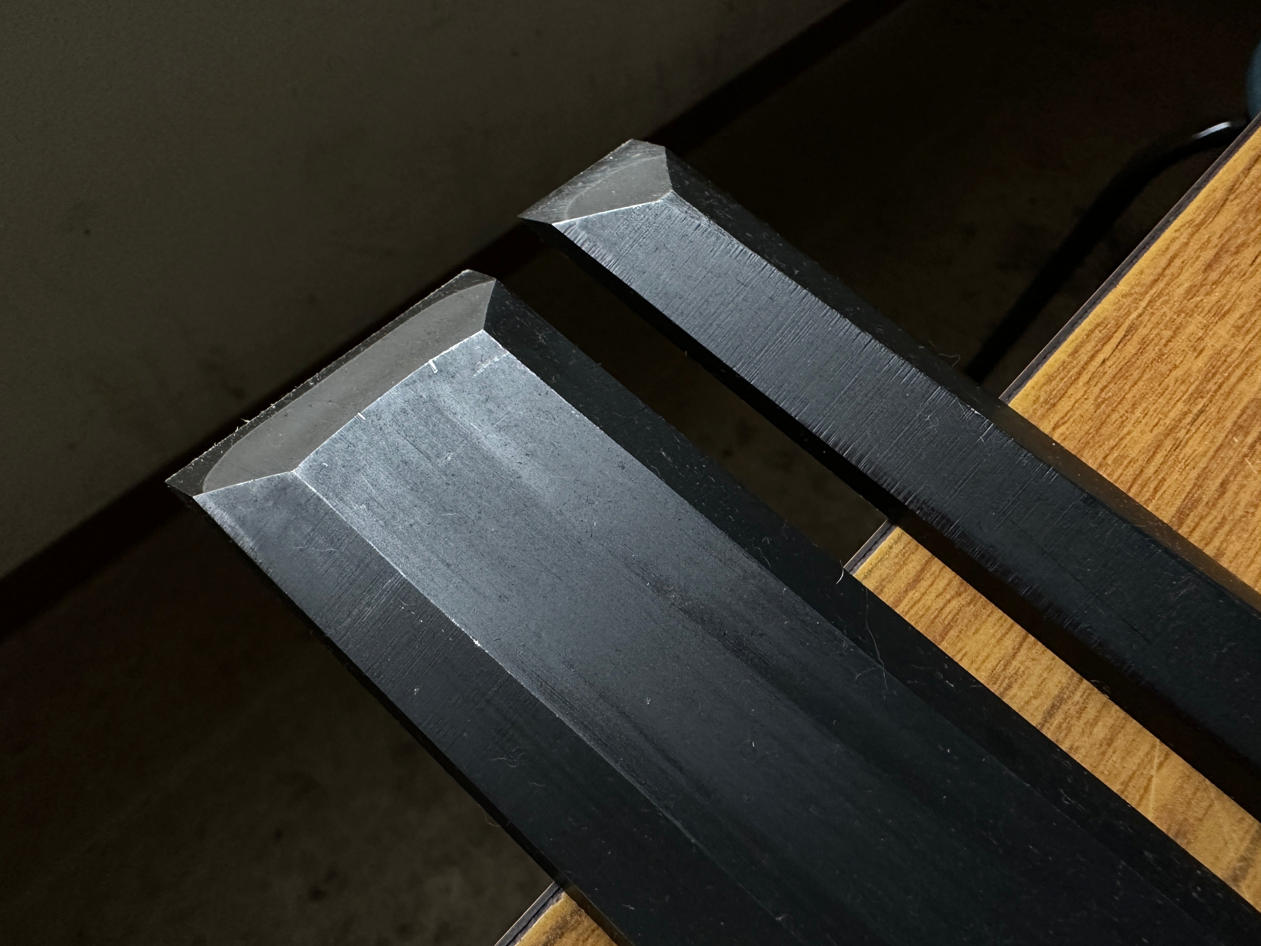 Old stock #2 Koshihide Slick Chisels set with white steel  掘出し物 越秀 本突き組鑿 48,24mm Ootsuki-nomi, Hontsuki-Nomi