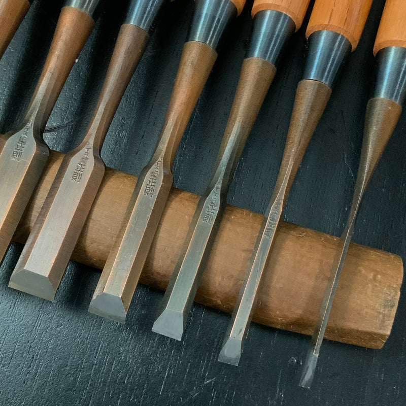 Old stock #8 Sukemaru 4th Masanori Wholesaler stamp High-Speed Steel Bench chisels set 掘出し物 四代助丸 正則 ハイス鋼追入組鑿 Oirenomi