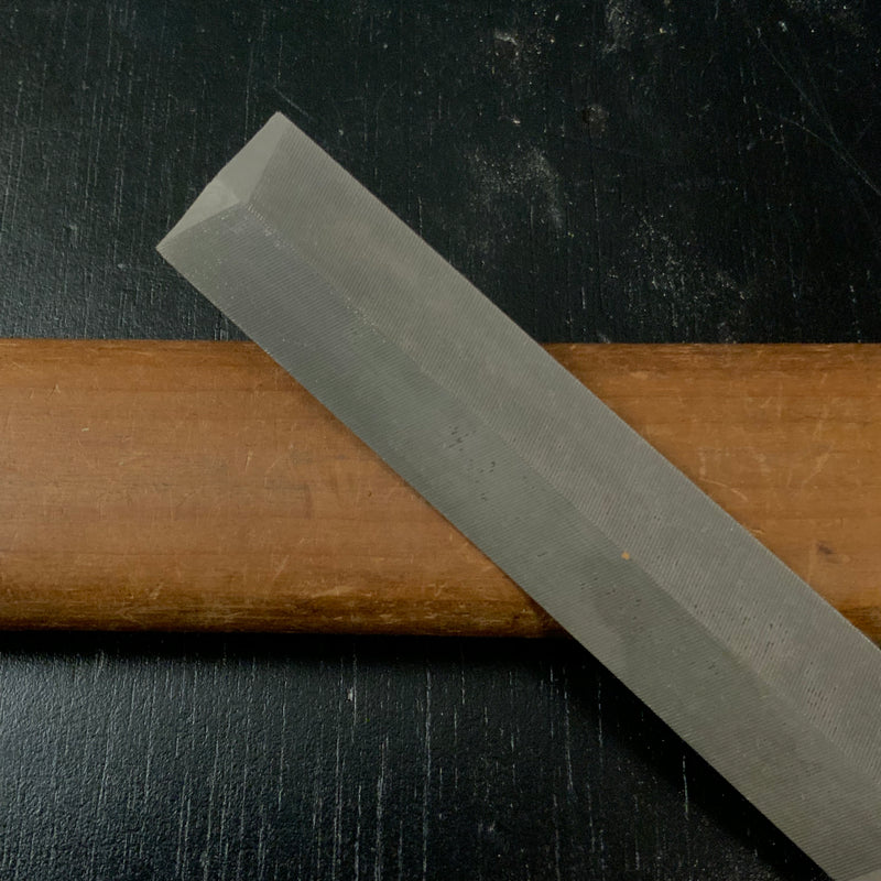 Old Stock TSUBOTAMA 100mm Single edged file for Handsaw sharpening (Surikomi-Yasuri) 掘出し物 壺玉  片刃 すり込みヤスリ 100mm