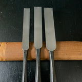 Ioroi Dovetail Paring chisels with white steel by Ioroi Hideo  五百蔵秀夫作 五百蔵 （シノギ）薄鑿