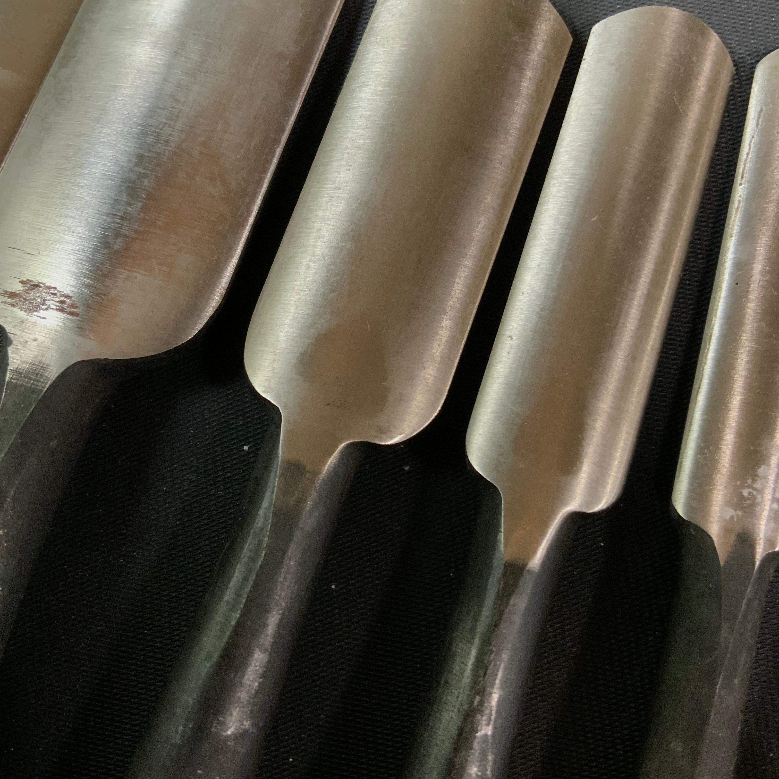 Old stock Yoshihiro Sotomaru chisels with white steel 掘出し物  吉弘 外丸鑿 10本組 白紙鋼