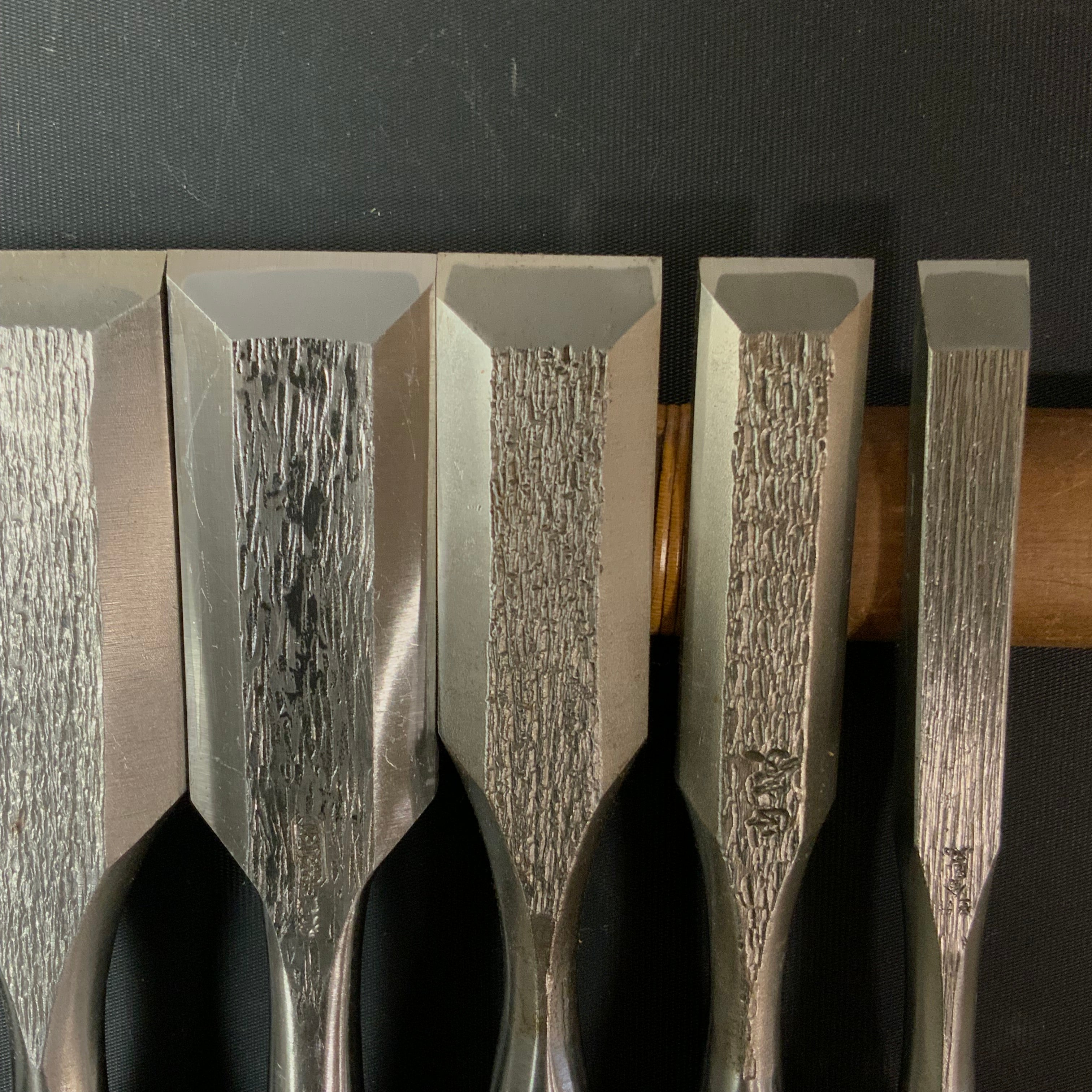 Old stock #8 Mixed set High-Speed Steel Damekiri chisels Timber chisels 掘出し物 バラ鑿合わせ ハイス ダメ切鑿 6本組