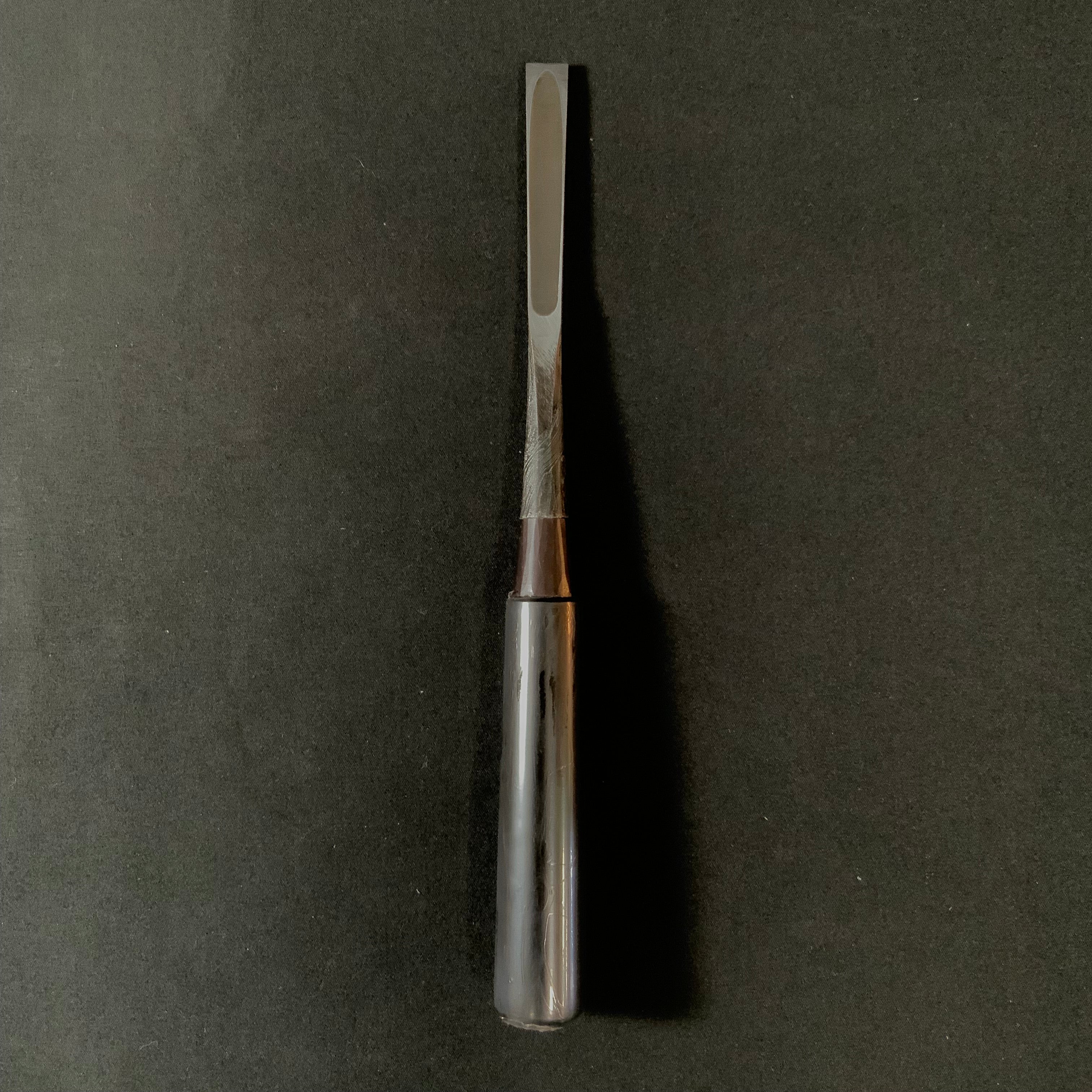 Tasai Mokume Special Bachi (Tsukinomi) chisels with blue steel   田斎作 木目 バチ突きのみ 黒檀柄 12mm