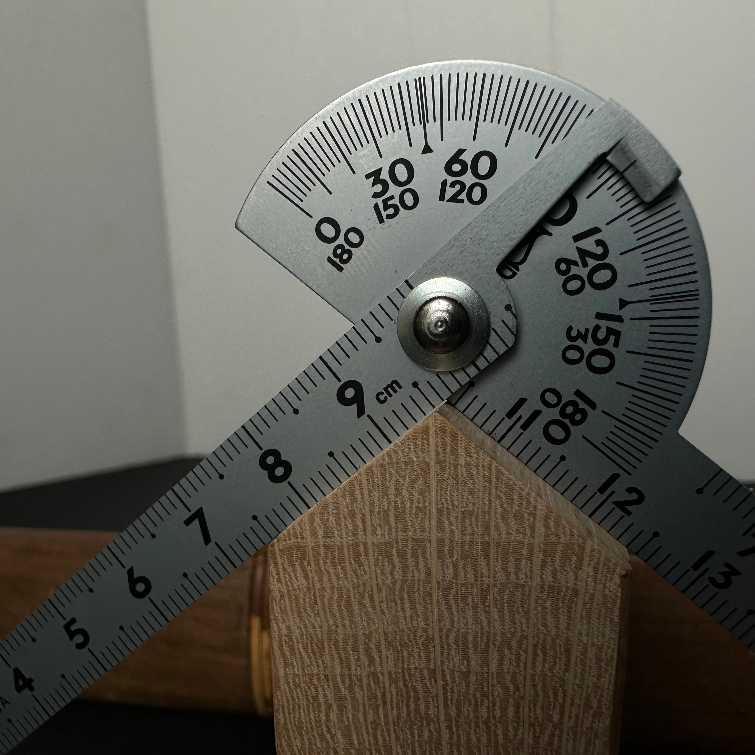 Kuniaki v-groove plane by Nakano Takeo 18mm _____中野武夫作 国明 剣鉋  18mm