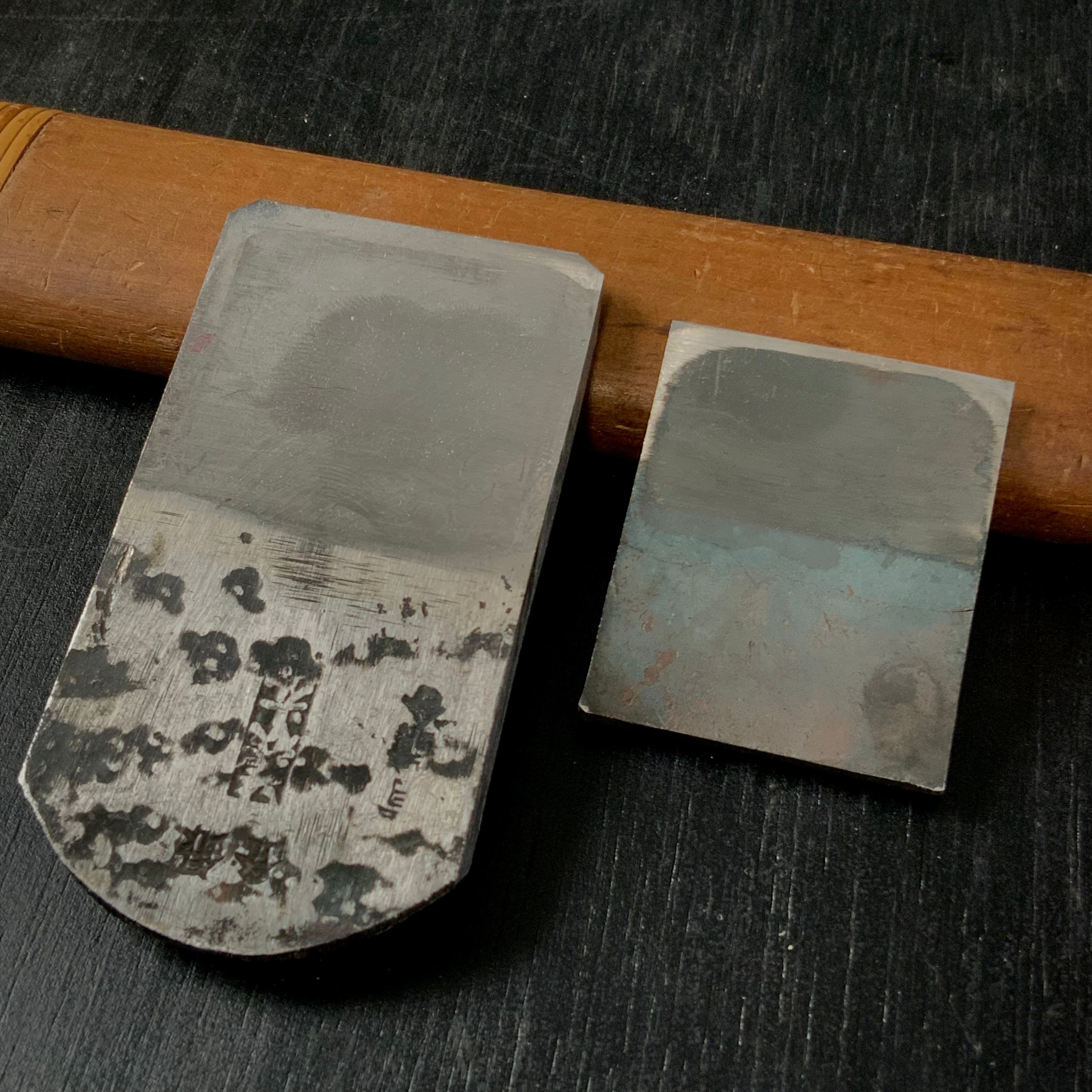 Old stock Yoshimitsu Small Plane(Ko-Kanna) Blue Steel   掘出し物 義光  小鉋  42mm 青紙付