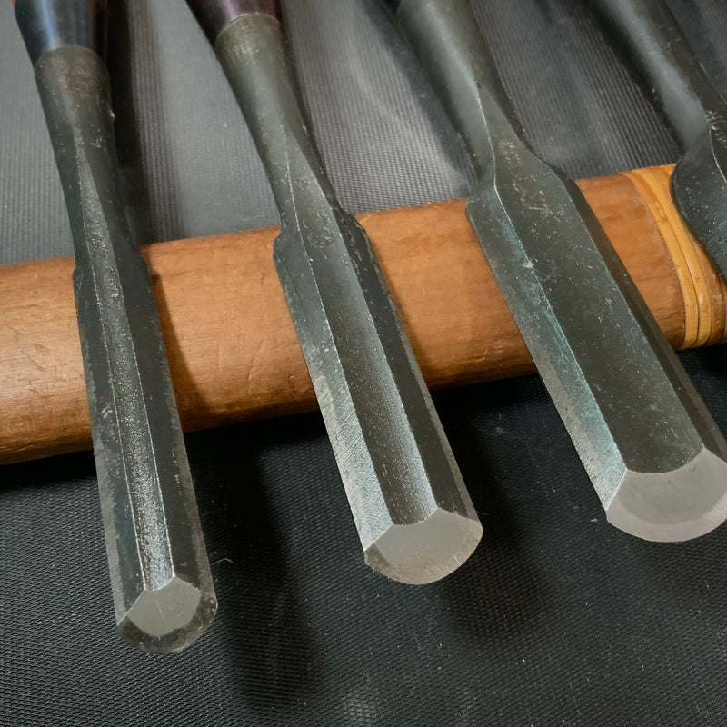 #16 Old stock Soto maru bench chisels set with white steel 掘出し物 外丸追入組鑿 5本組 Sotomarunomi