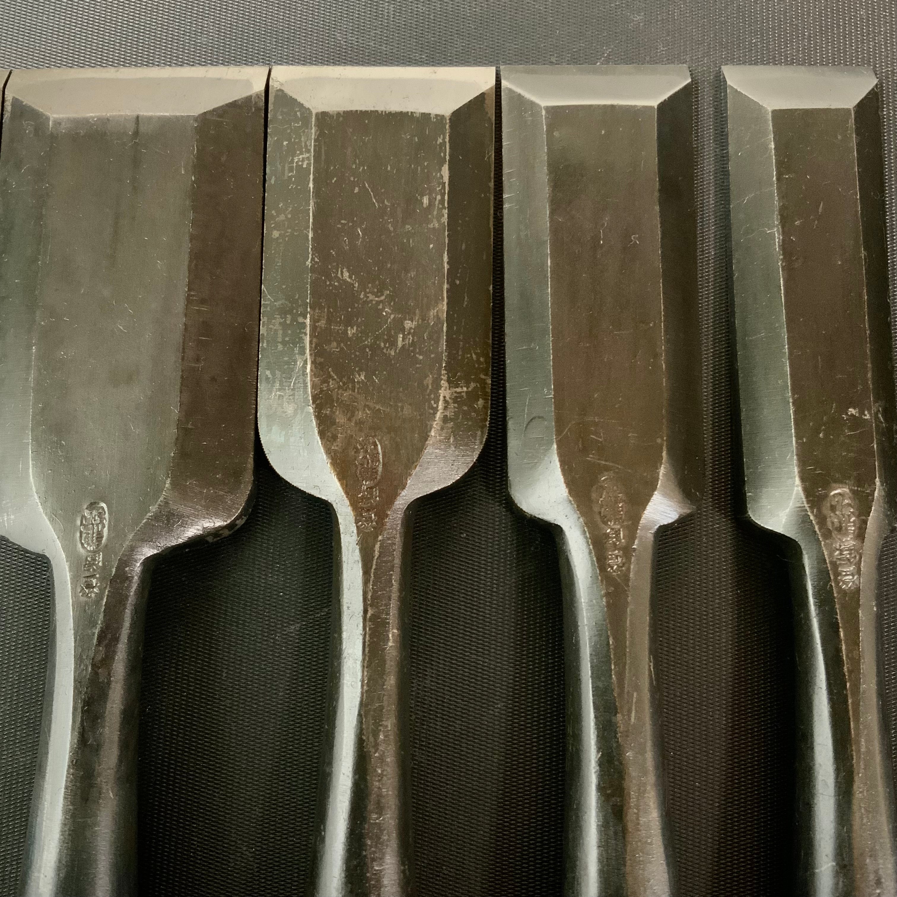 Old Stock Kanehiro Timber chisels 6piece set    /     掘り出し物　兼弘 叩鑿  6本組