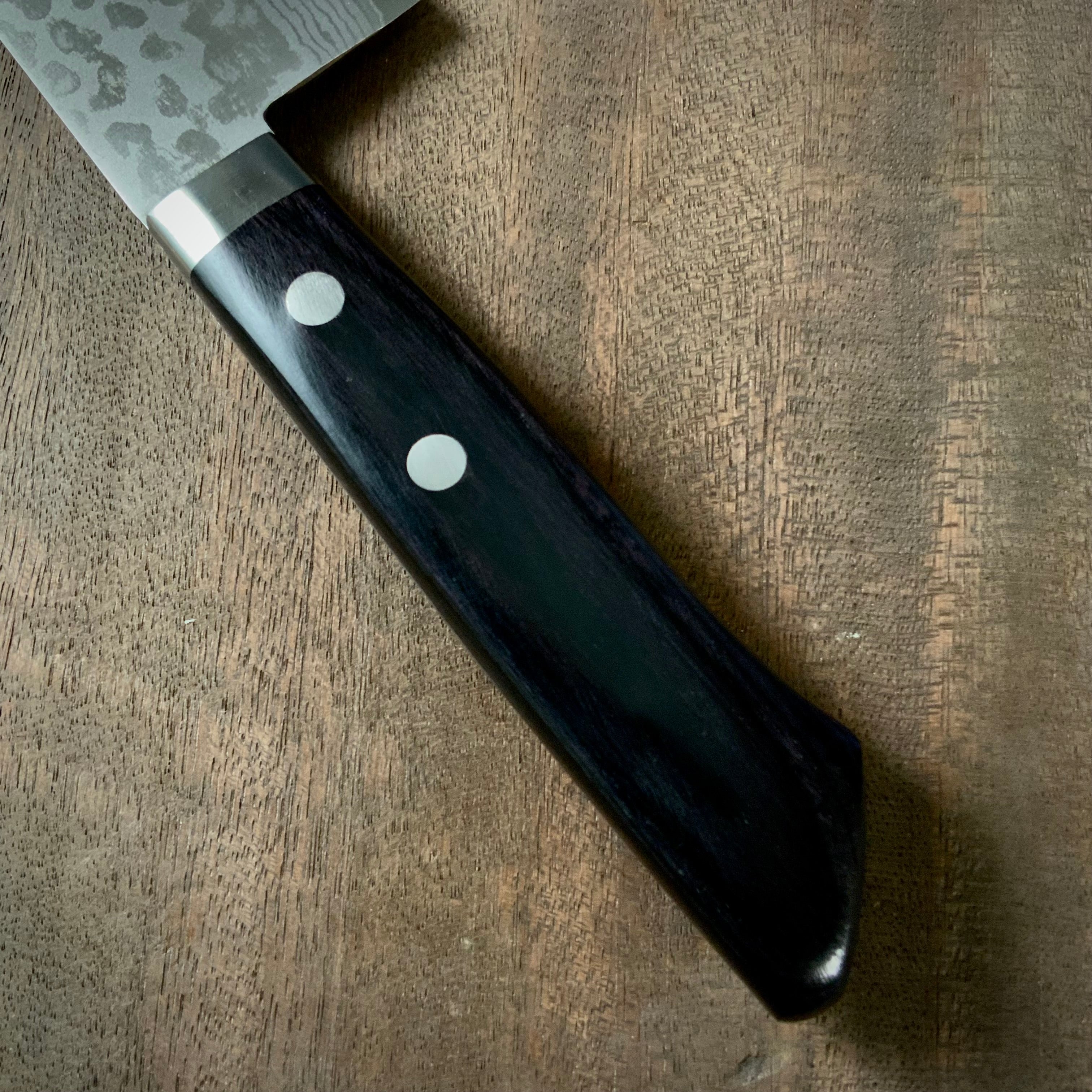 Haku-un Santoku knife with a 17-layer stainless steel cladding  本鍛造白雲  Ｖ金10号口金付積層三徳 170mm
