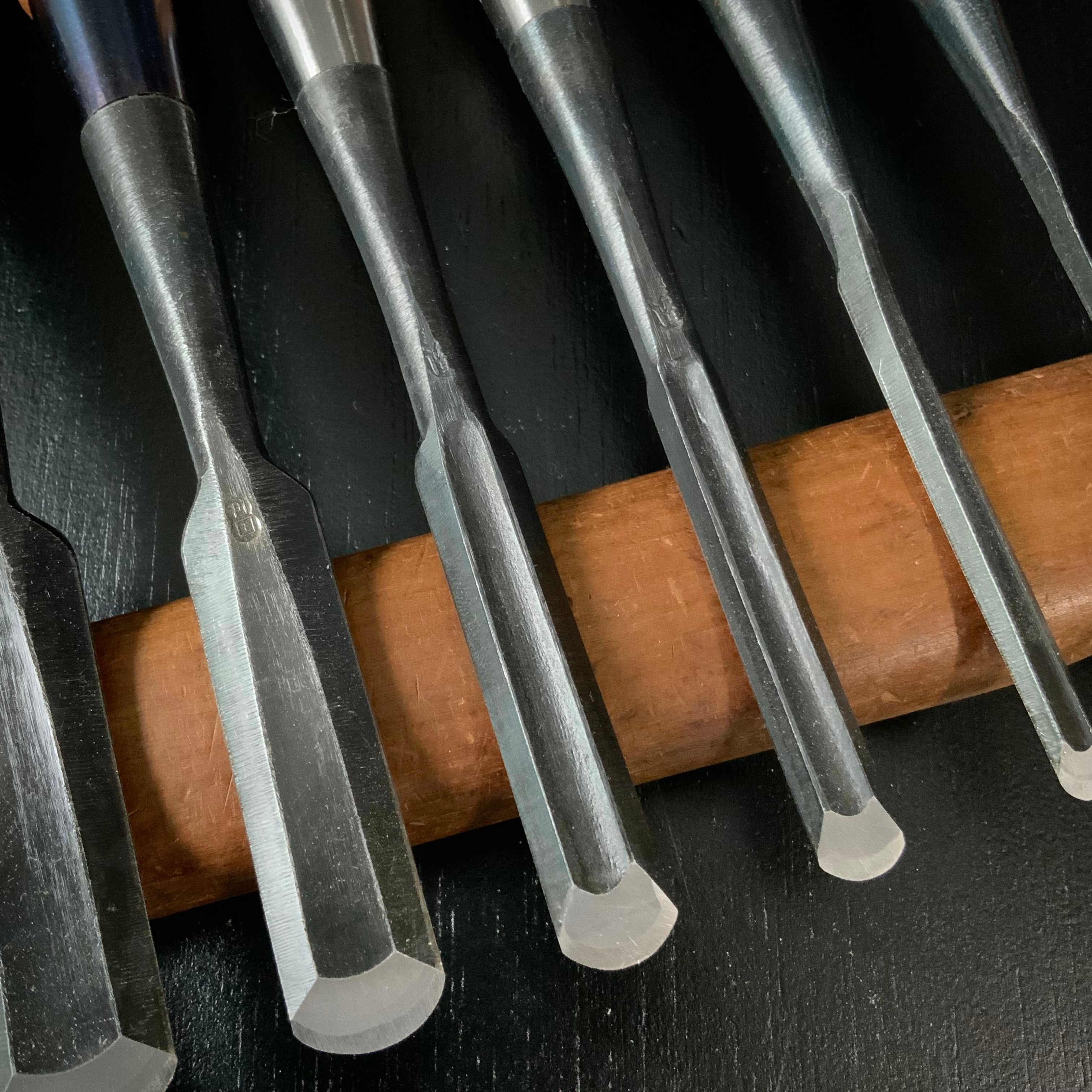 #M171 Mixed Sotomarunomi chisels set by unknown  バラ鑿合わせ 外丸組鑿 10本組 作者不明