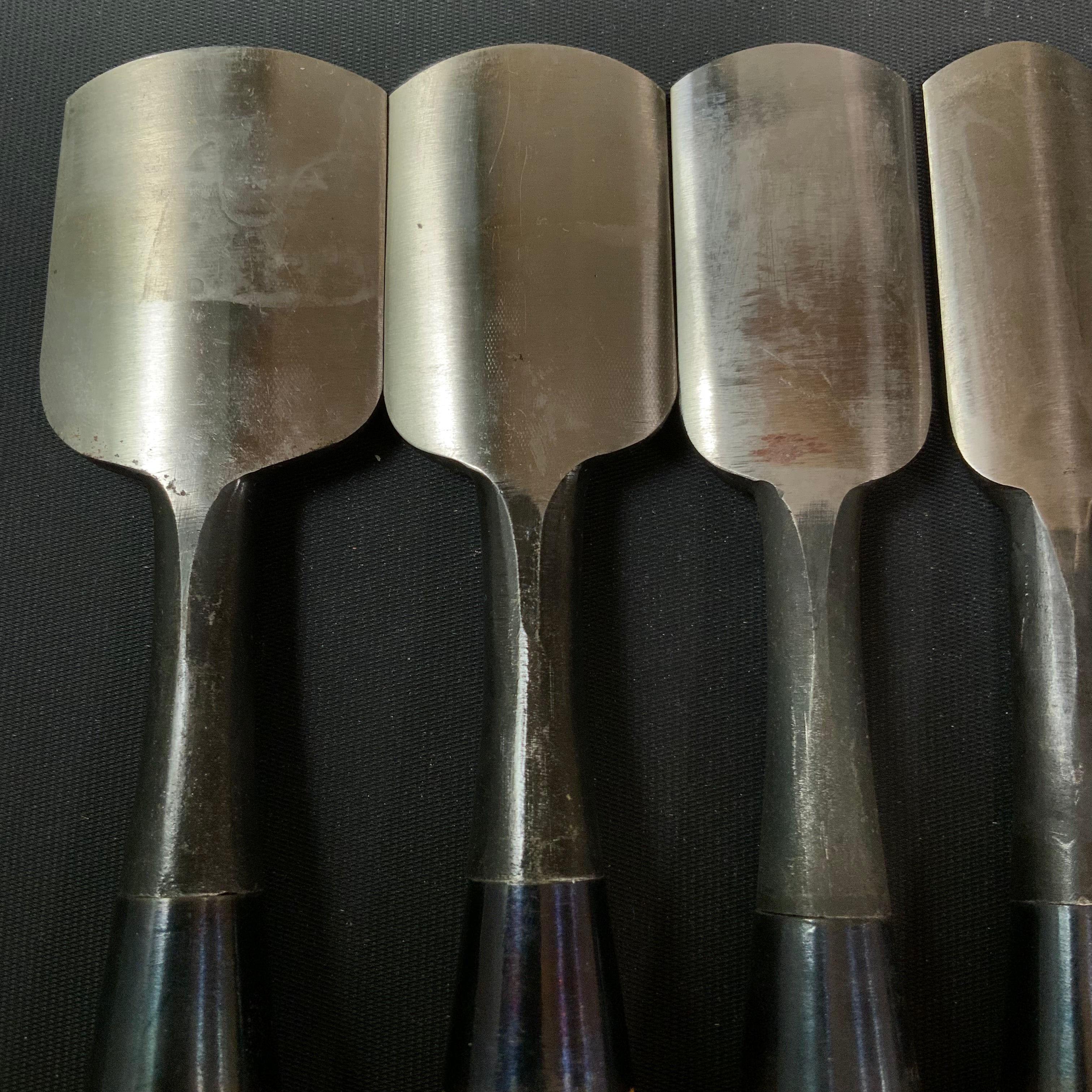 Old stock Yoshihiro Sotomaru chisels with white steel 掘出し物  吉弘 外丸鑿 10本組 白紙鋼
