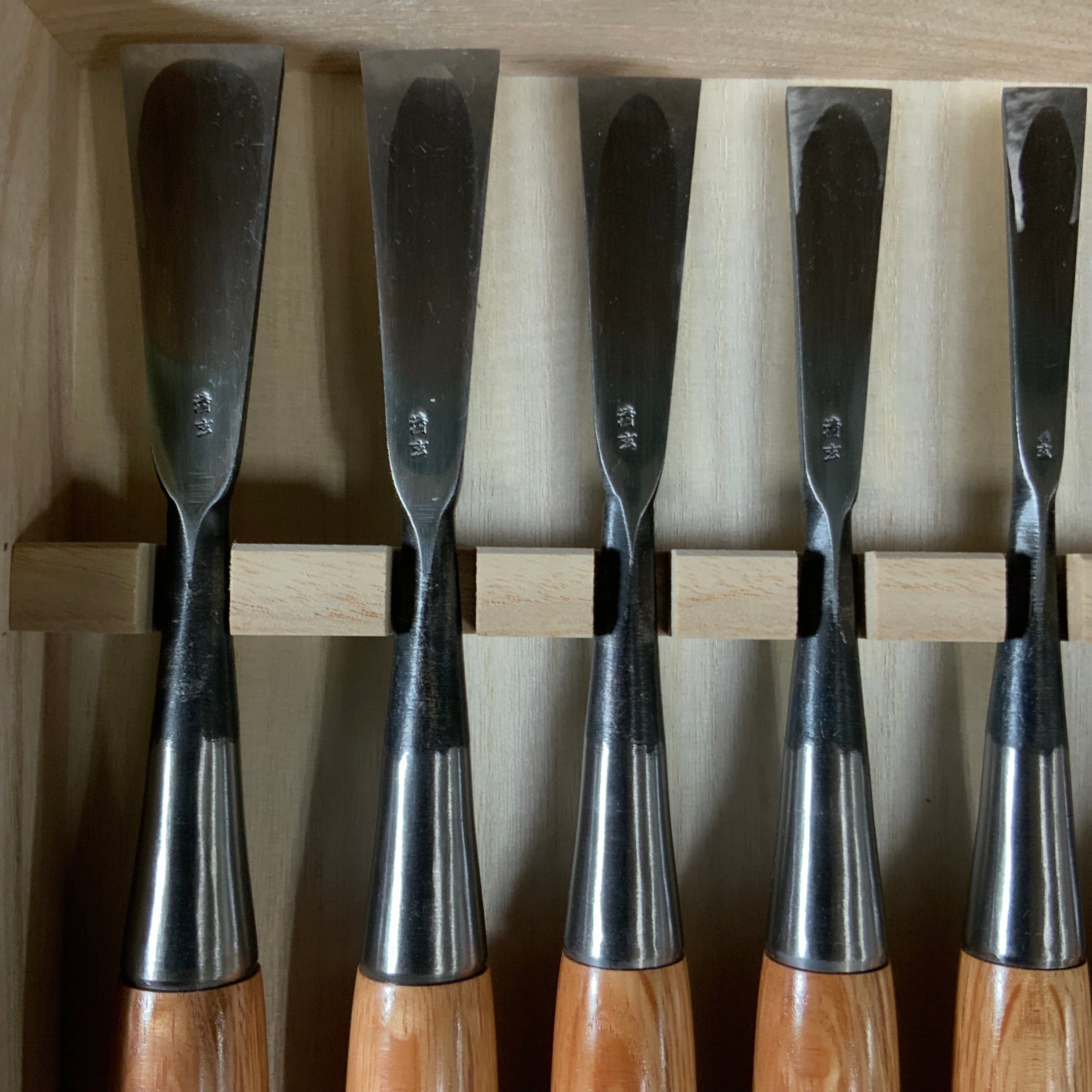 Seigen FishTail chisels set (Bachi chisels)  清玄作 バチ組鑿  (フィッシュテール）７本組