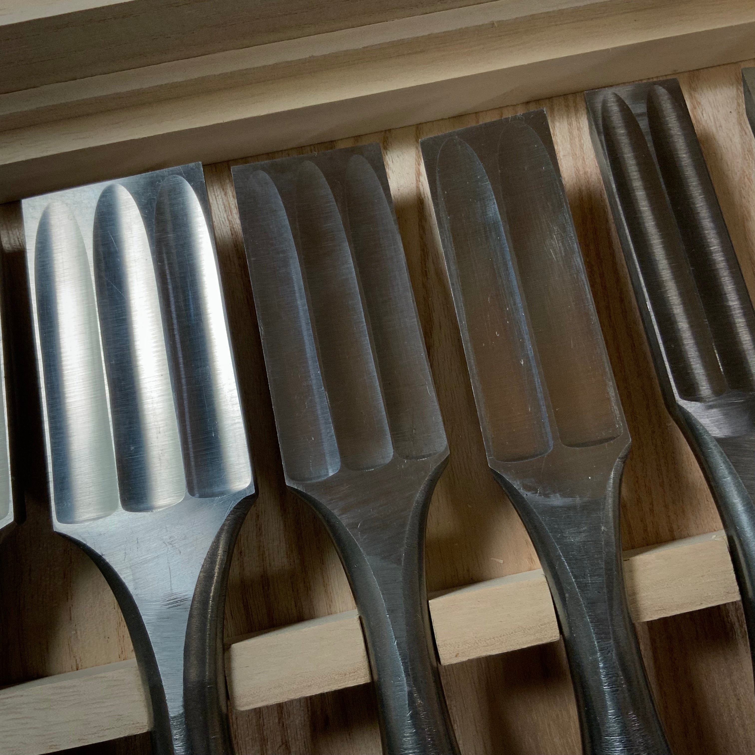 Old stock Sukemaru 3rd Damekiri chisels set with Triple ura 掘出し物 三代助丸作 碓氷金三郎氏 ダメ切り6本組鑿 Damekirinomi