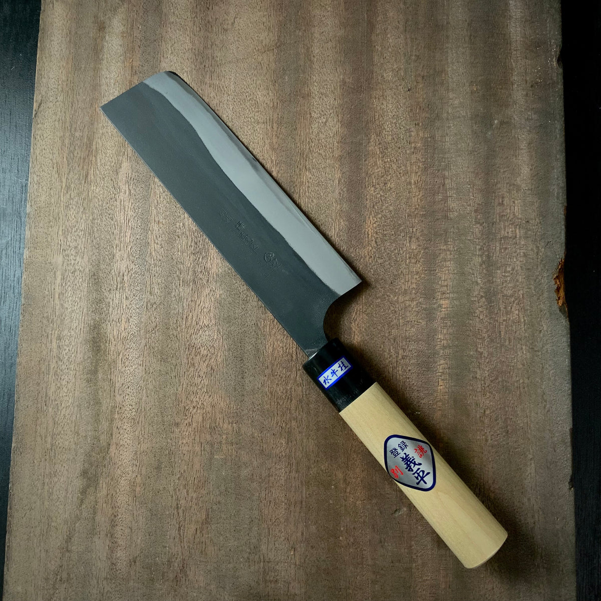 Gihei Nakiri Bocho with blue steel / 義平 菜切包丁 青紙付 165mm