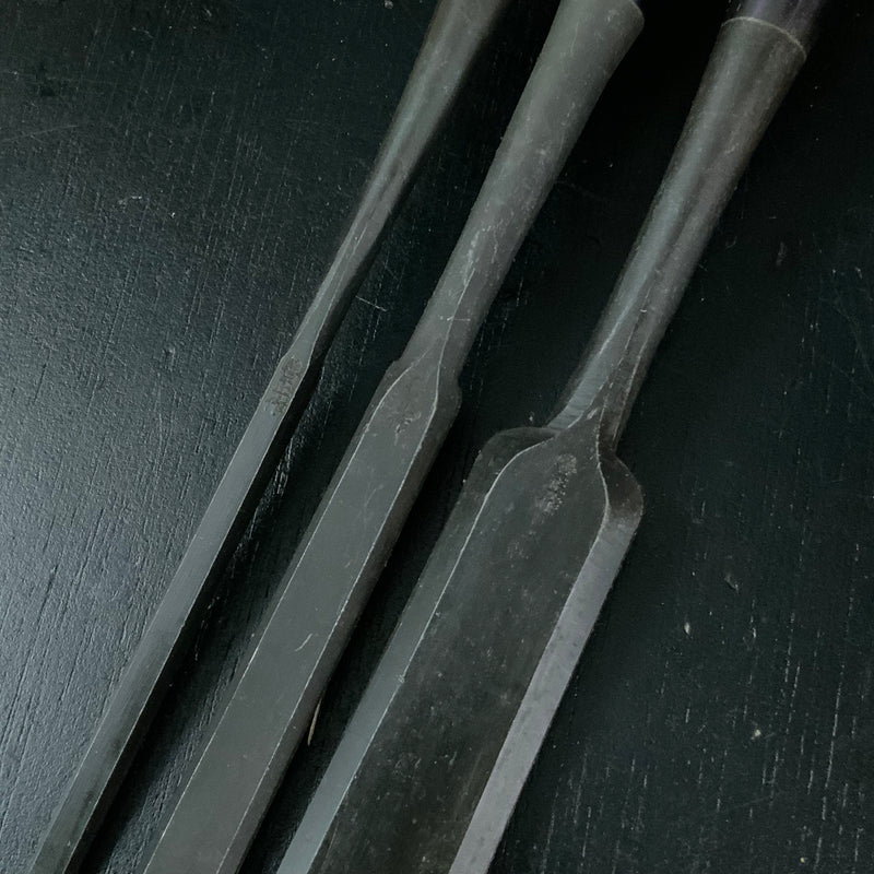 Old stock Yoshimasa Paring chisels Set (Usunomi) with white steel 掘出し物 善正 面取薄鑿 ３本組