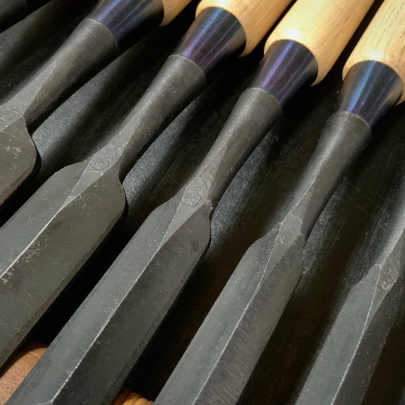 Ouchi Dovetail chisels set by Ouchi 4th generation 四代目大内俊明作 宗家大内 鎬追入組鑿 シノギ