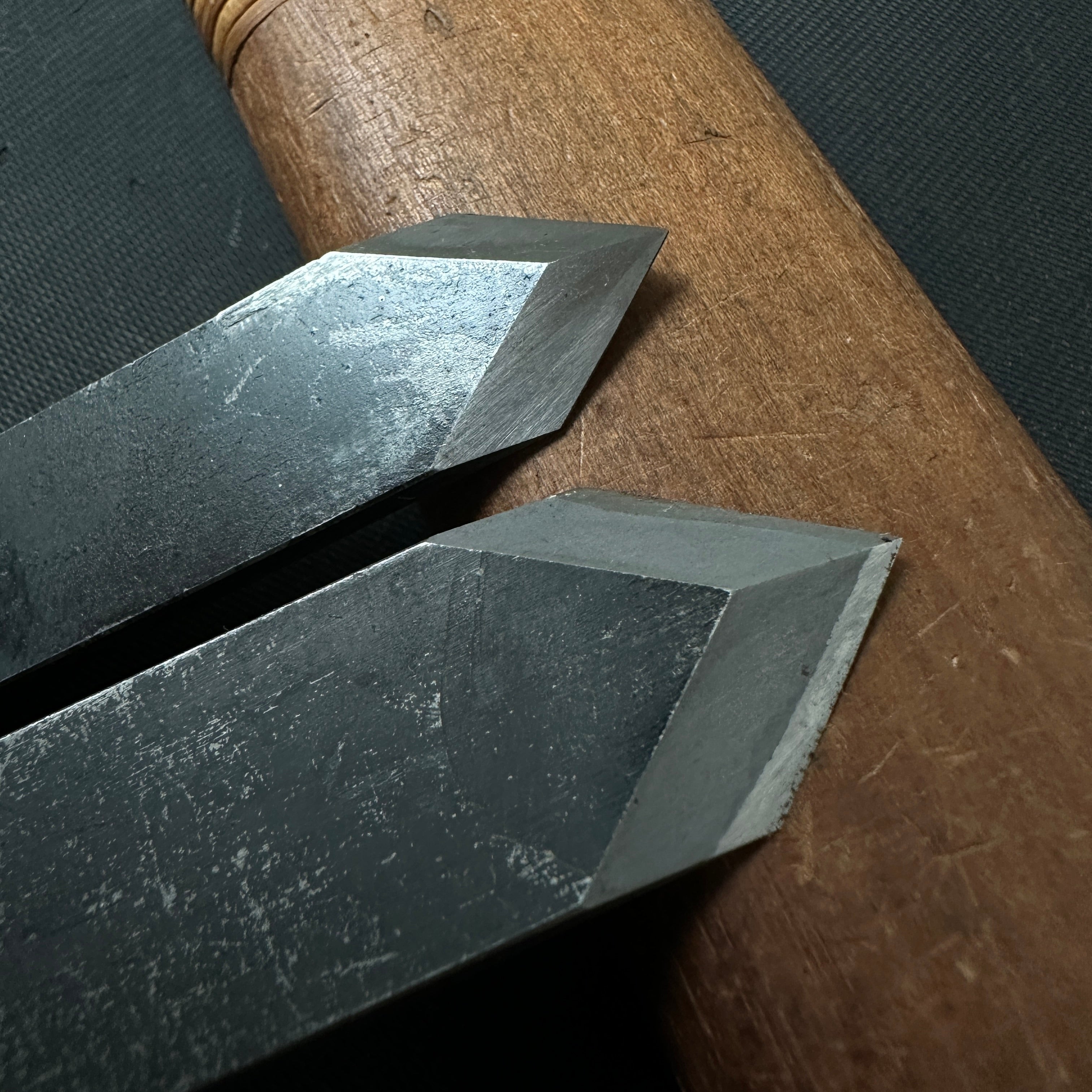 Kuniaki v-groove plane by Nakano Takeo 18mm _____中野武夫作 国明 剣鉋  18mm