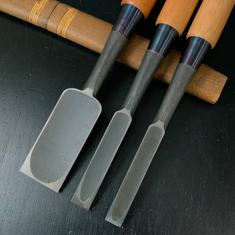 Old stock Ouchi Bench chisels by Ouchi 4th generation 掘出し物 四代目大内俊明作 宗家大内 追入鑿 Oirenomi