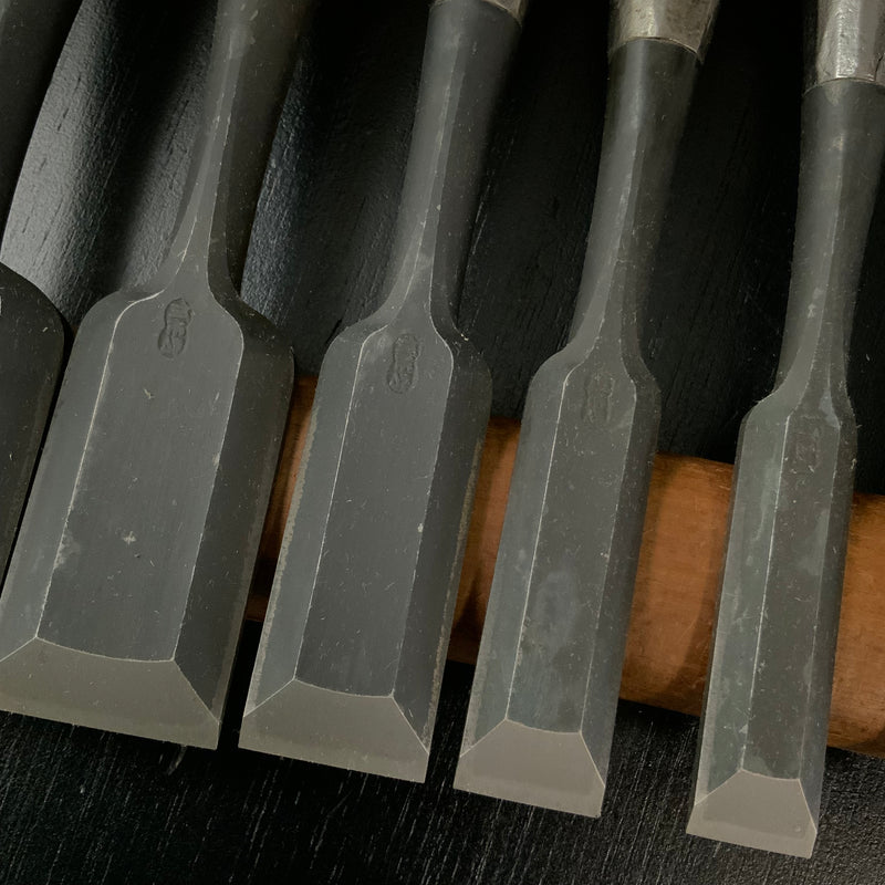 Old stock Ichihiro Bench chisels set    掘出し物 市弘 追入組鑿  Oirenomi