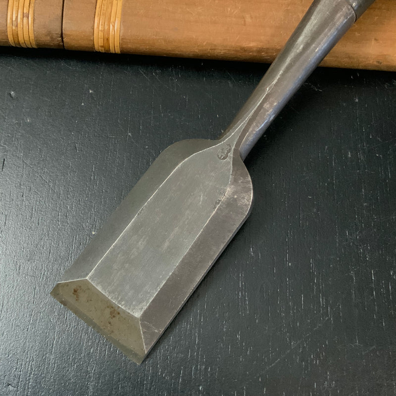 old stock Hidari Hisasaku Timber chisels  掘出し物 左久作  叩き鑿 42mm