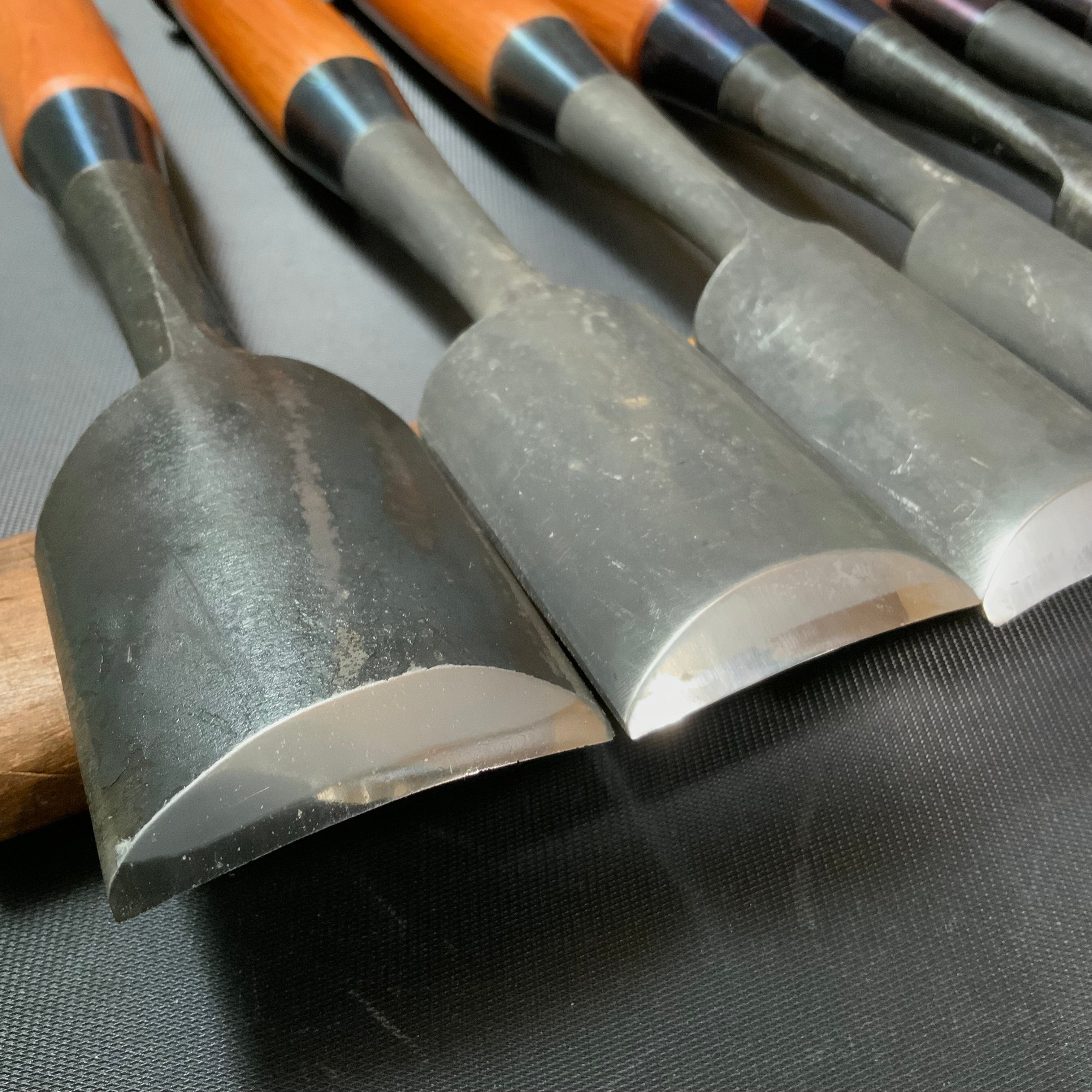 #13 Old stock Uchi maru bench chisels set with white steel 掘出し物 内丸追入組鑿 10本組 Uchimarunomi
