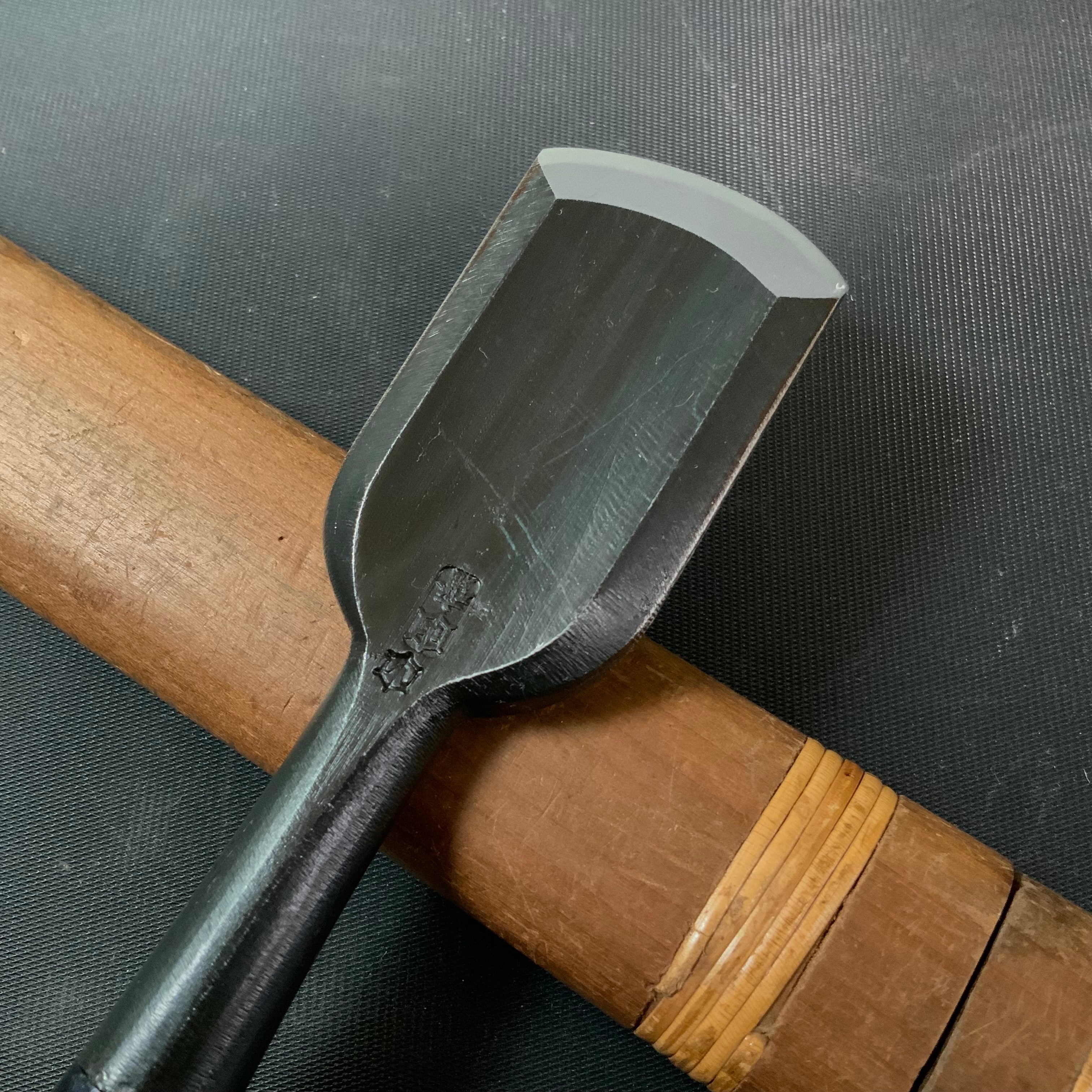 Old stock Tasai  Oiresotomaru chisels with blue steel  掘出し物 田斎作 追入外丸鑿  18,24,36,42mm