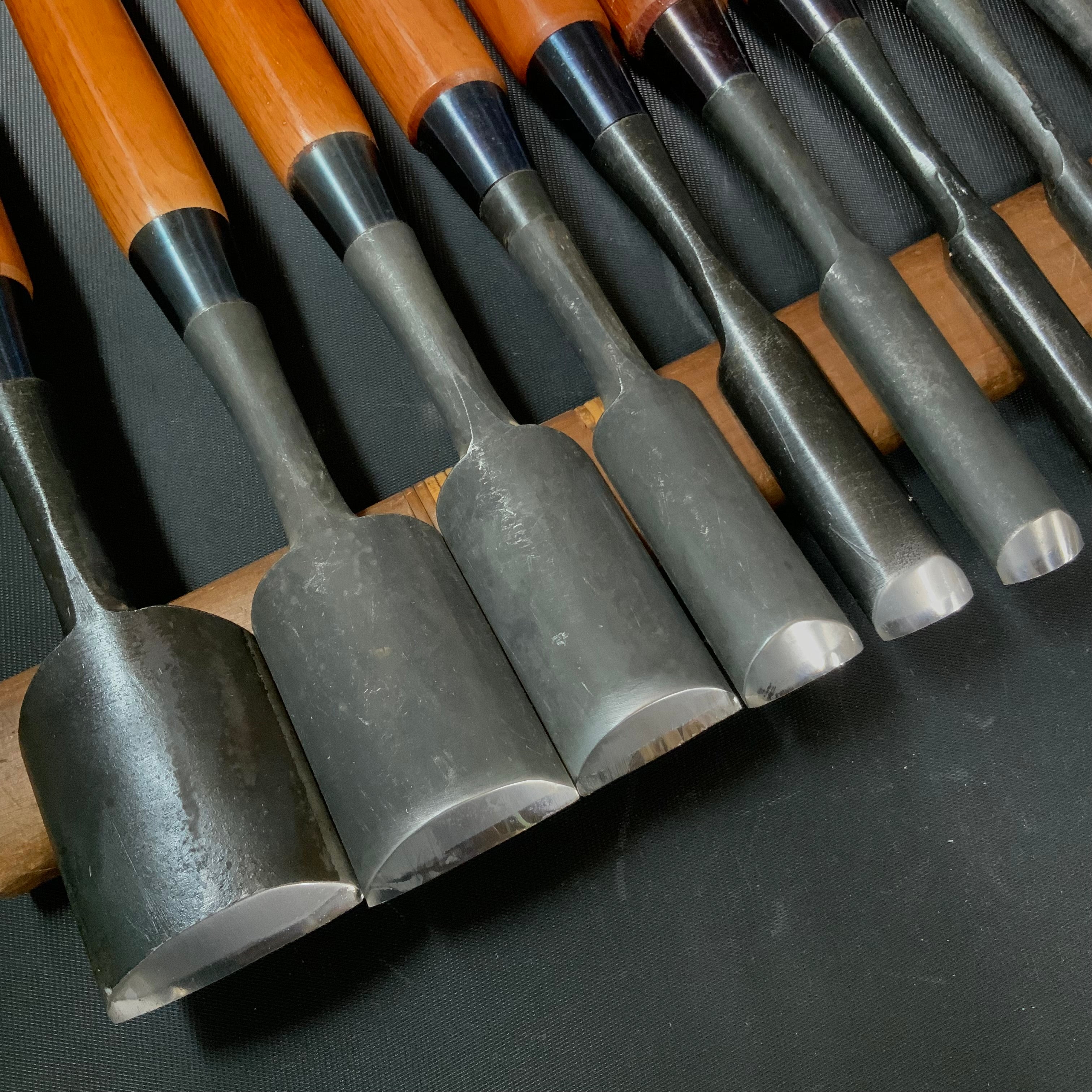#13 Old stock Uchi maru bench chisels set with white steel 掘出し物 内丸追入組鑿 10本組 Uchimarunomi