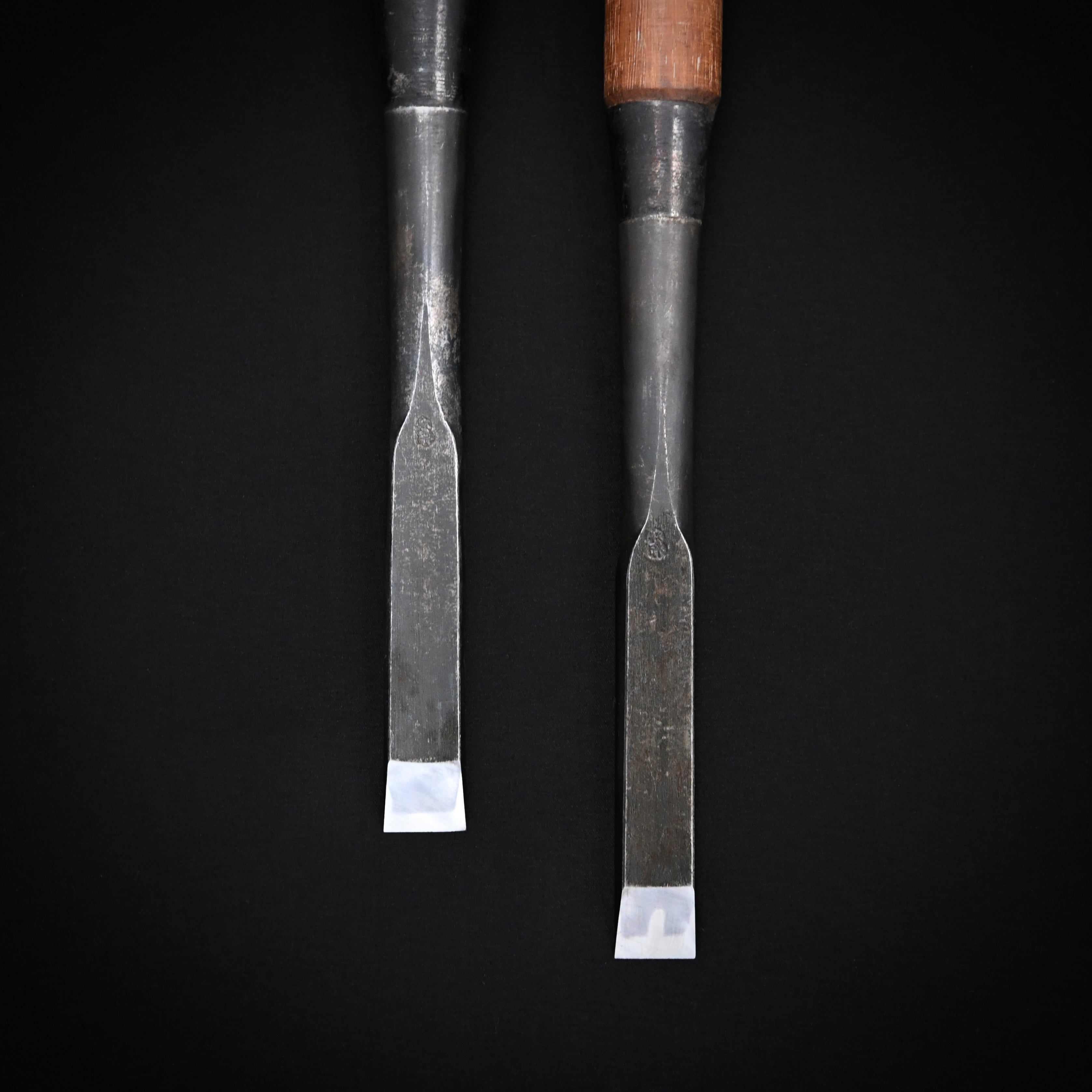 掘出し物 二代目左久作 山型刃 叩き鑿  池上喬庸作 18mm #1 Old stock Hidari Hisasaku 2rd Timber chisels by Ikegami Takanobu Tatakinomi