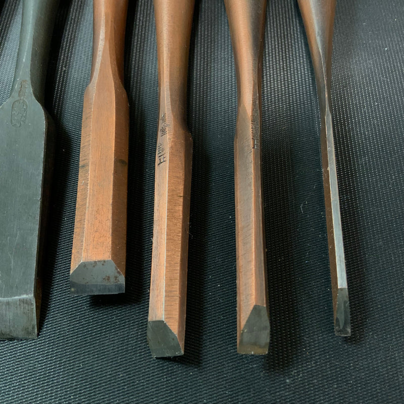 #M154  Mixed set for beginner Bench chisels set by unknown smith バラ鑿合わせ 初心者におすすめ 追入組鑿 作者不明
