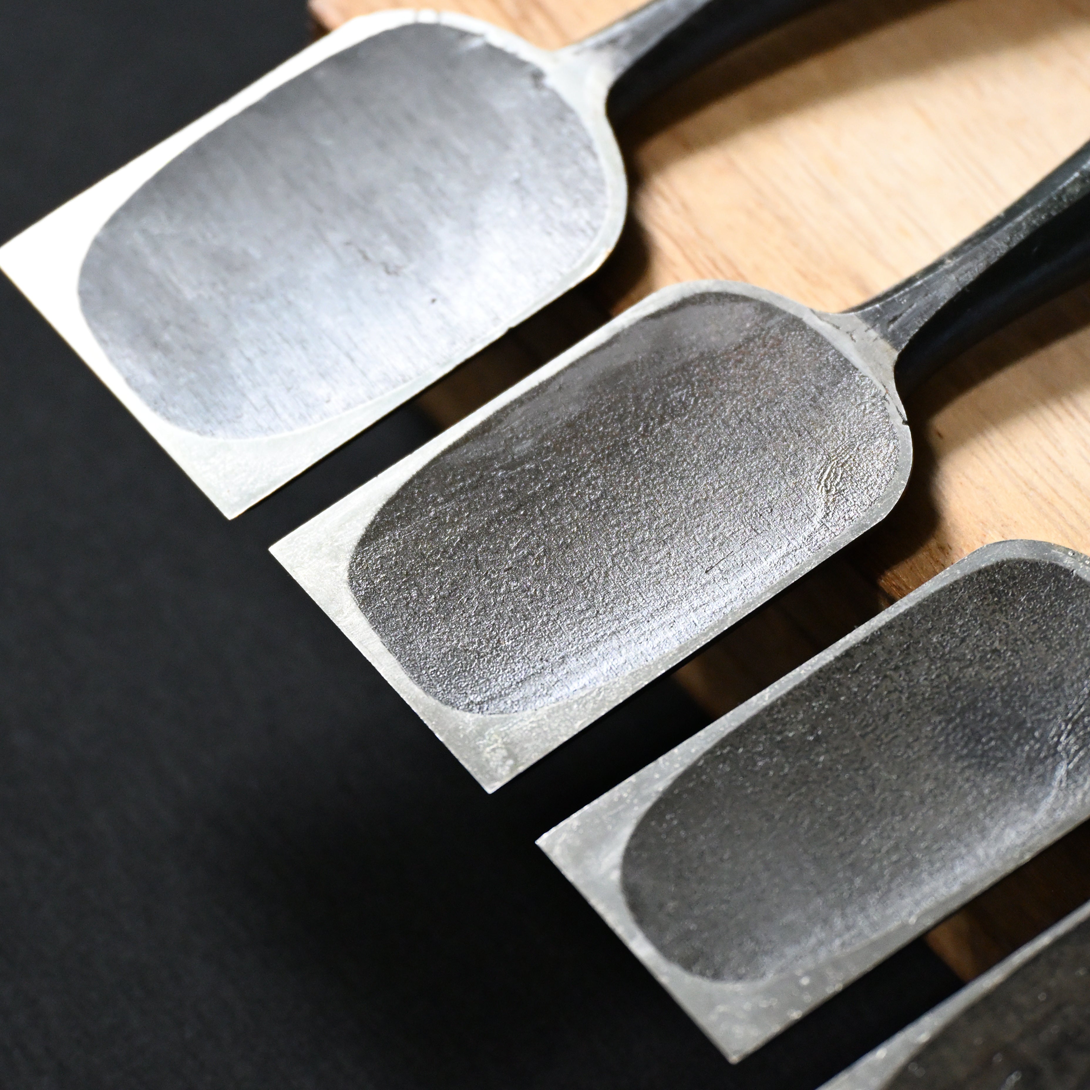 掘出し物 孝弘 面取追入組鑿 赤樫柄 #2 Old Stock Takahiro Bench