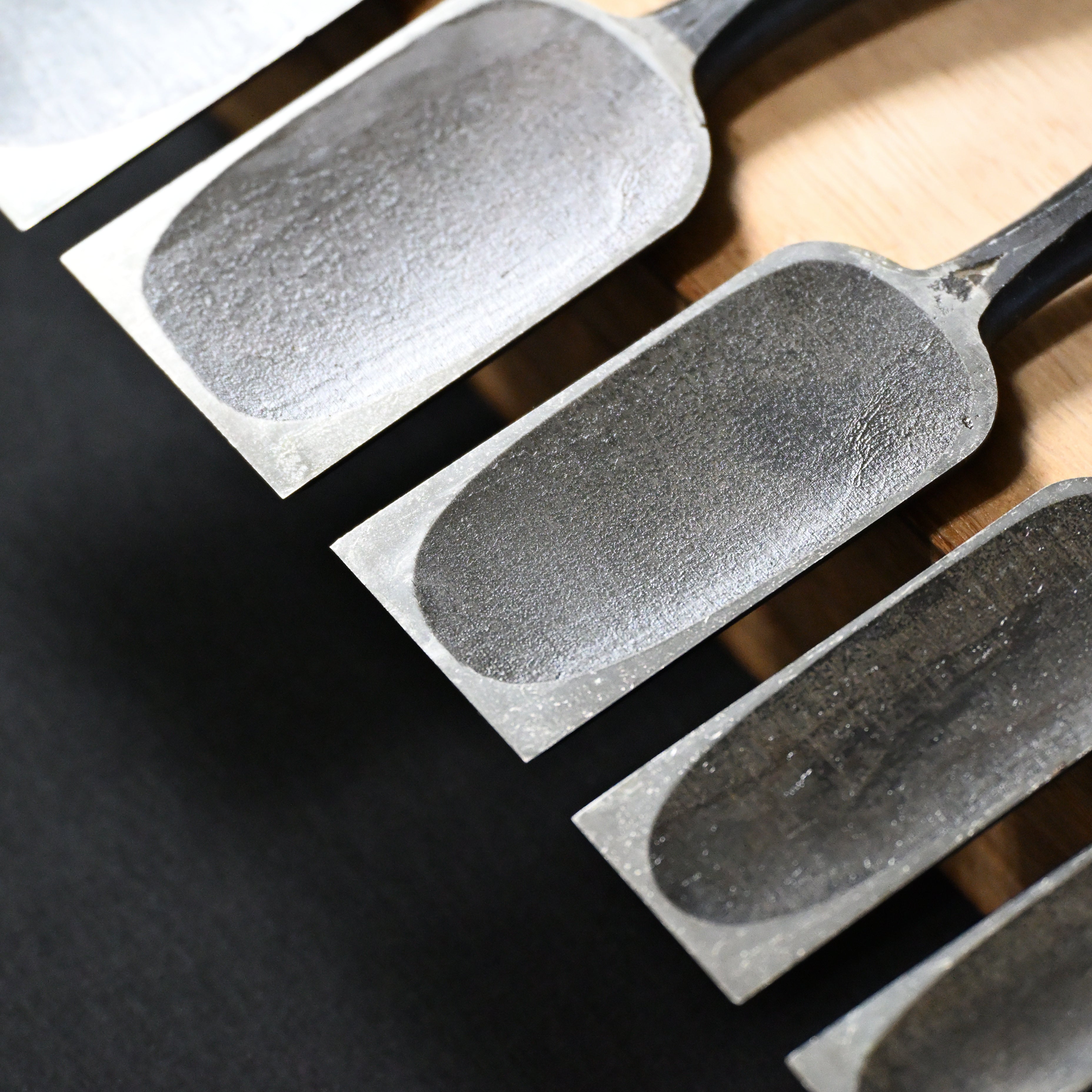 掘出し物 孝弘 面取追入組鑿 赤樫柄 #2 Old Stock Takahiro Bench