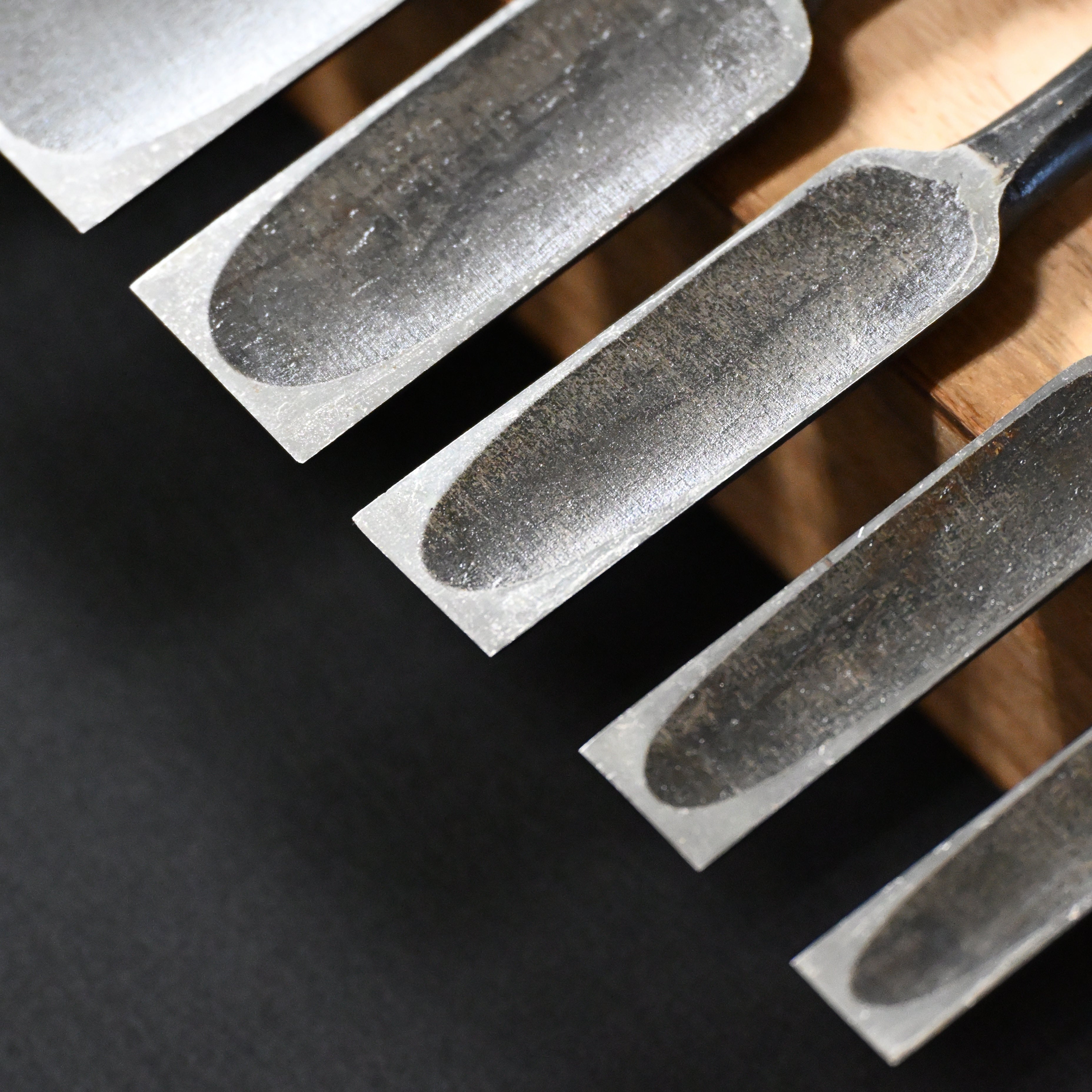 掘出し物 孝弘 面取追入組鑿 赤樫柄 #2 Old Stock Takahiro Bench