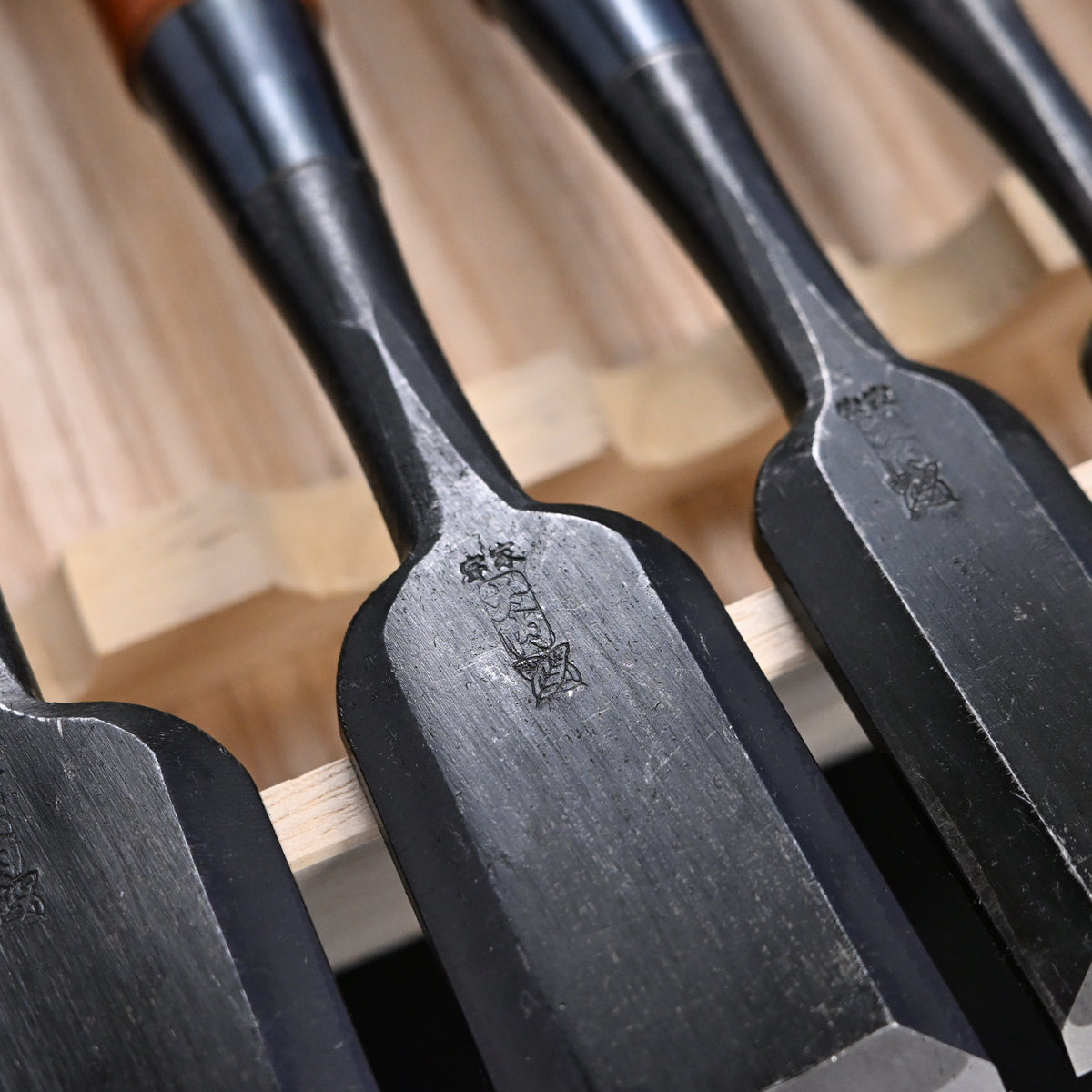 宗家大内 追入組鑿 紫檀柄 桐箱付    Ouchi Bench chisels set RoseWood Handle by Ouchi 4th generation #7