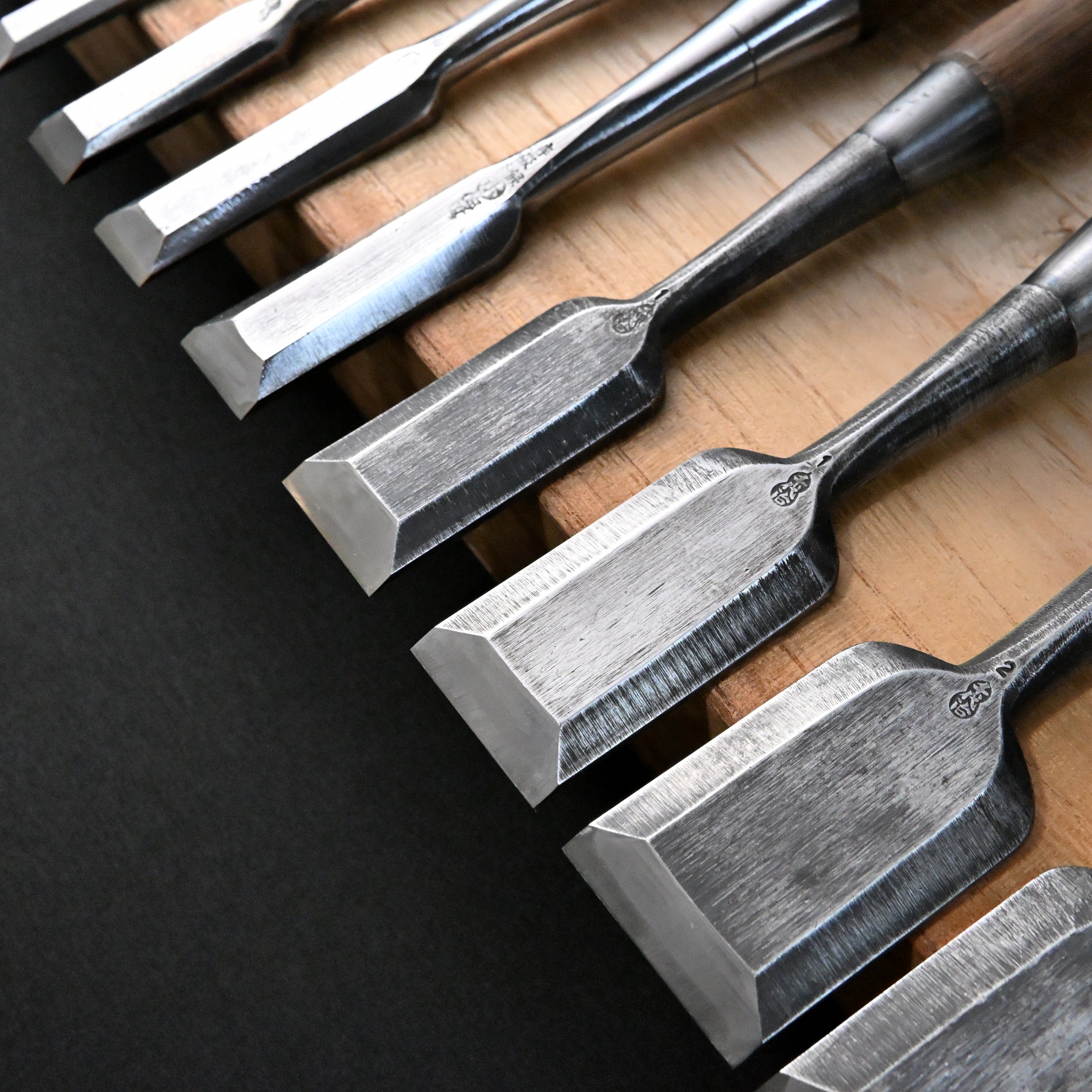 M194 Mixed set Bench chisels set for beginner by unknown smith  バラ鑿合わせ 初心者におすすめ 追入組鑿 M194