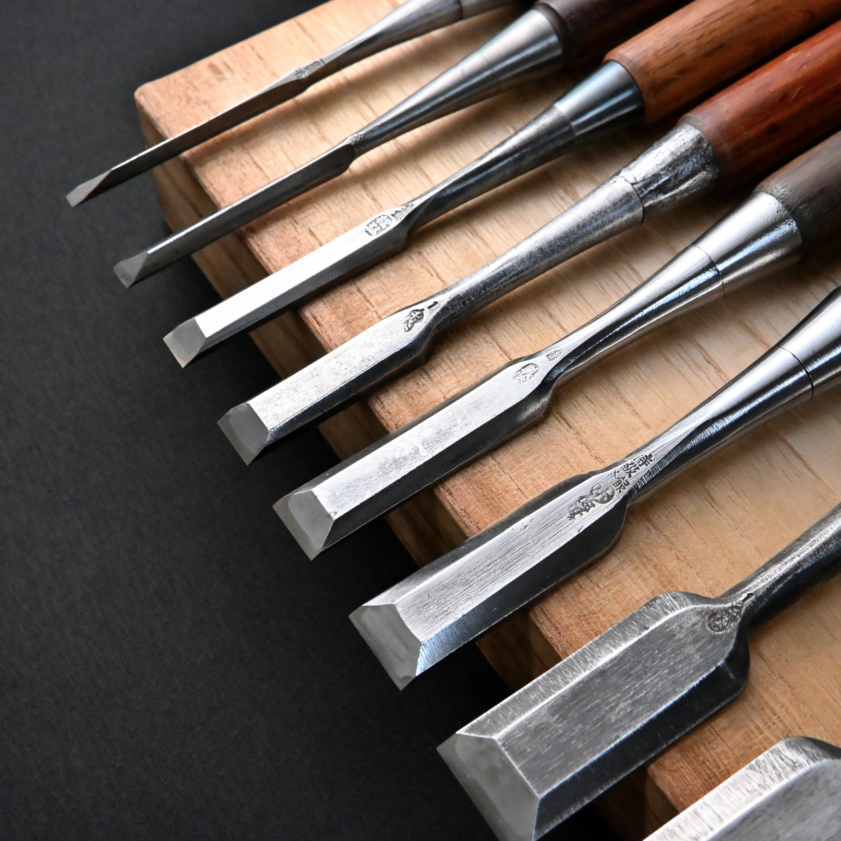 M194 Mixed set Bench chisels set for beginner by unknown smith  バラ鑿合わせ 初心者におすすめ 追入組鑿 M194