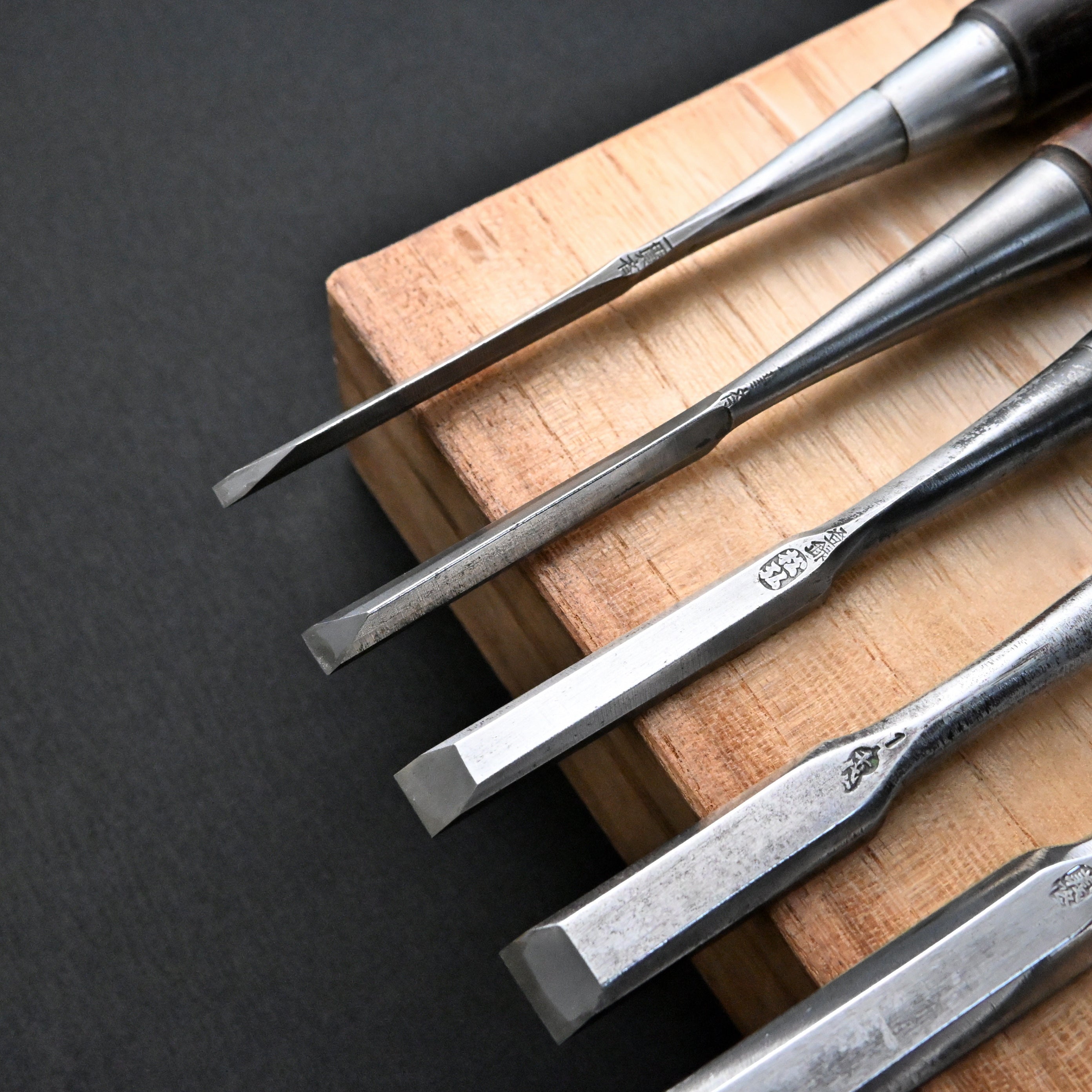 M194 Mixed set Bench chisels set for beginner by unknown smith  バラ鑿合わせ 初心者におすすめ 追入組鑿 M194