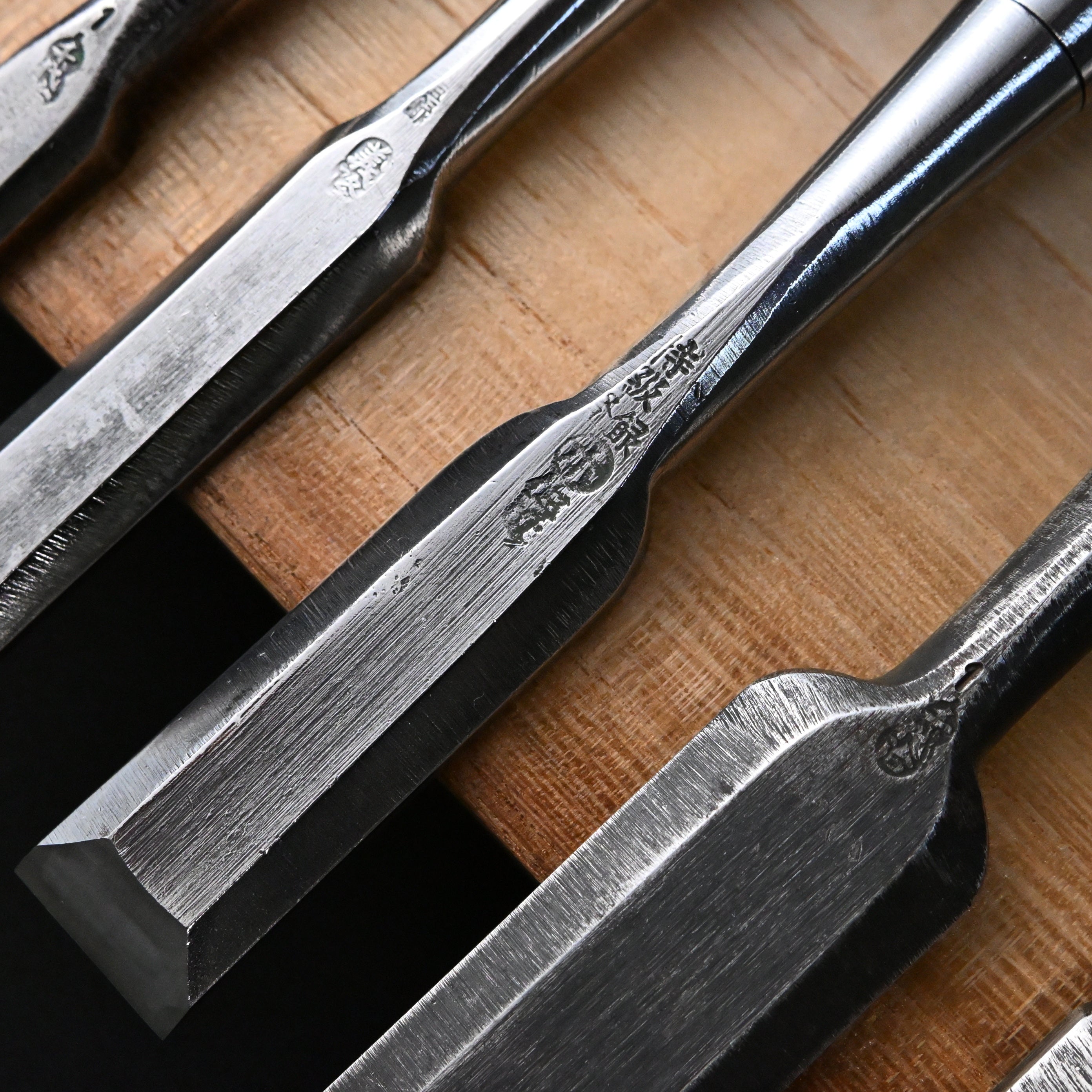 M194 Mixed set Bench chisels set for beginner by unknown smith  バラ鑿合わせ 初心者におすすめ 追入組鑿 M194
