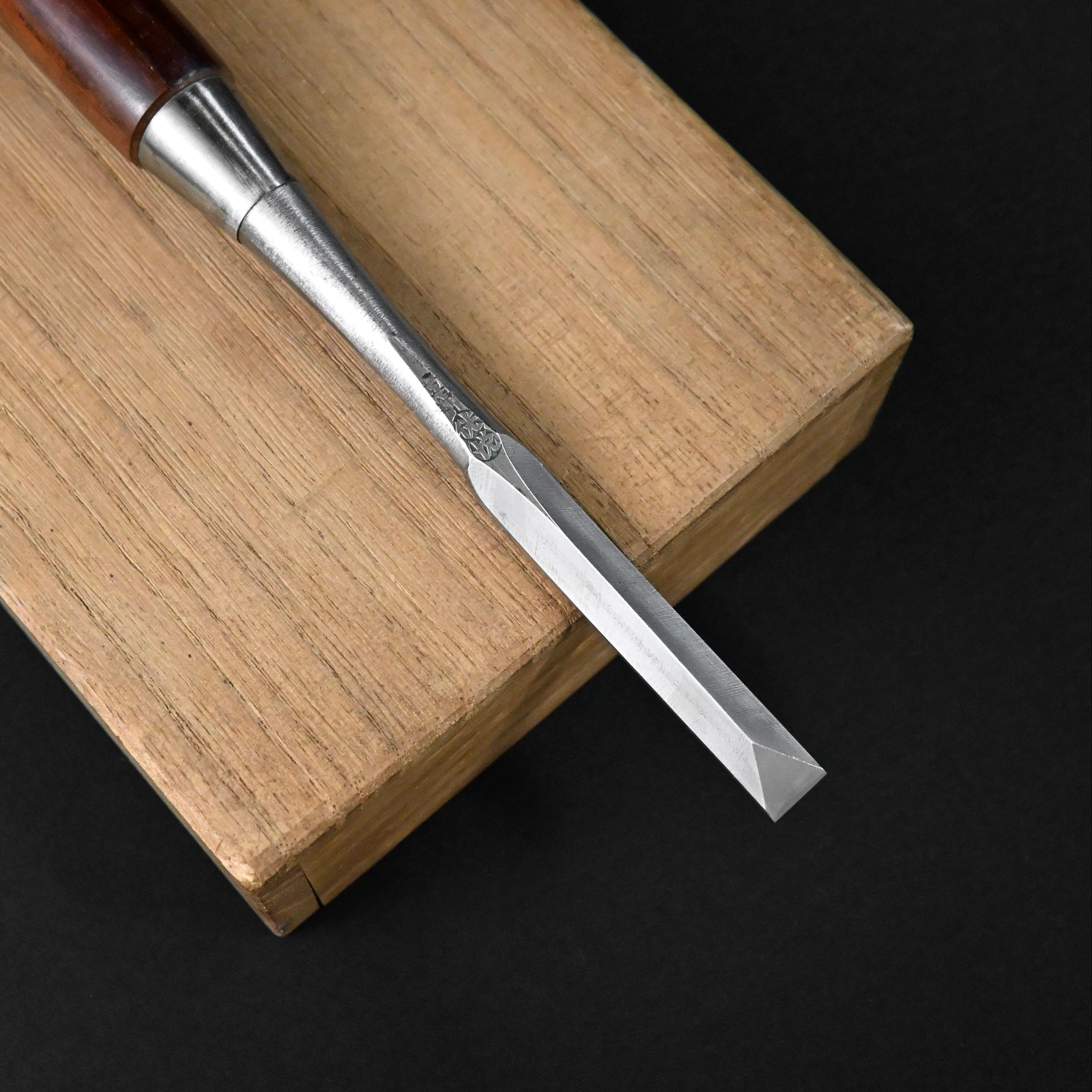 M-6 掘り出し物 侊悦作 鎬追入鑿  9mm  Old stock Kouetsu Dovetail Bench Chisels by Tasai